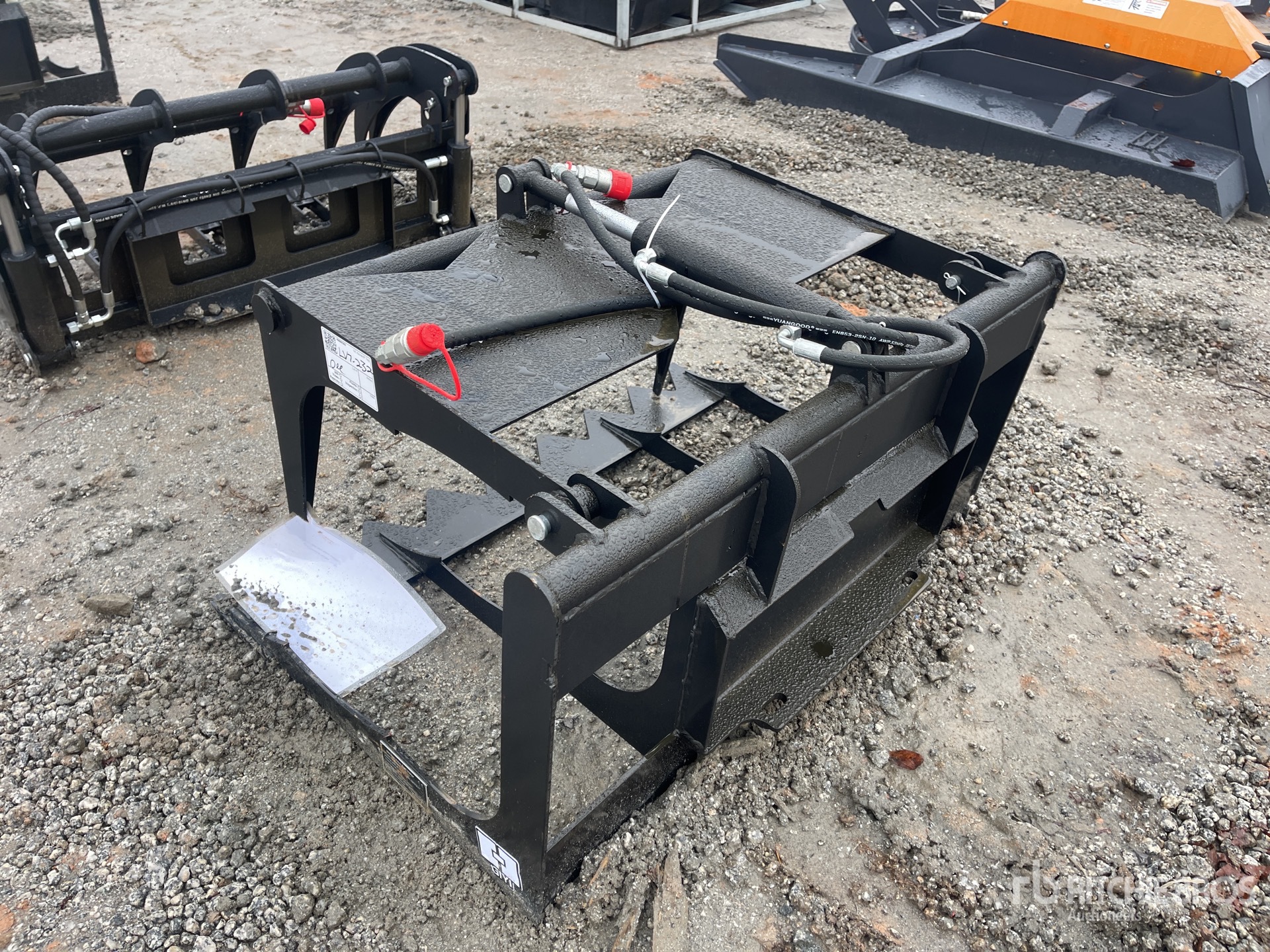 General Appearance with Bild, Ecke hinten links