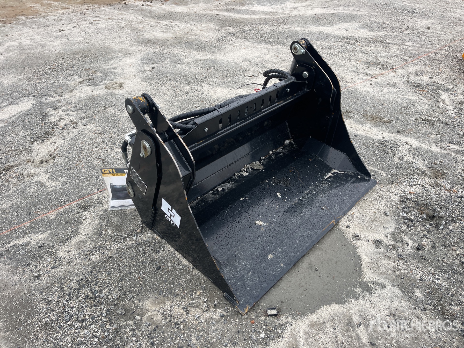 General Appearance with Foto, angolo anteriore destro