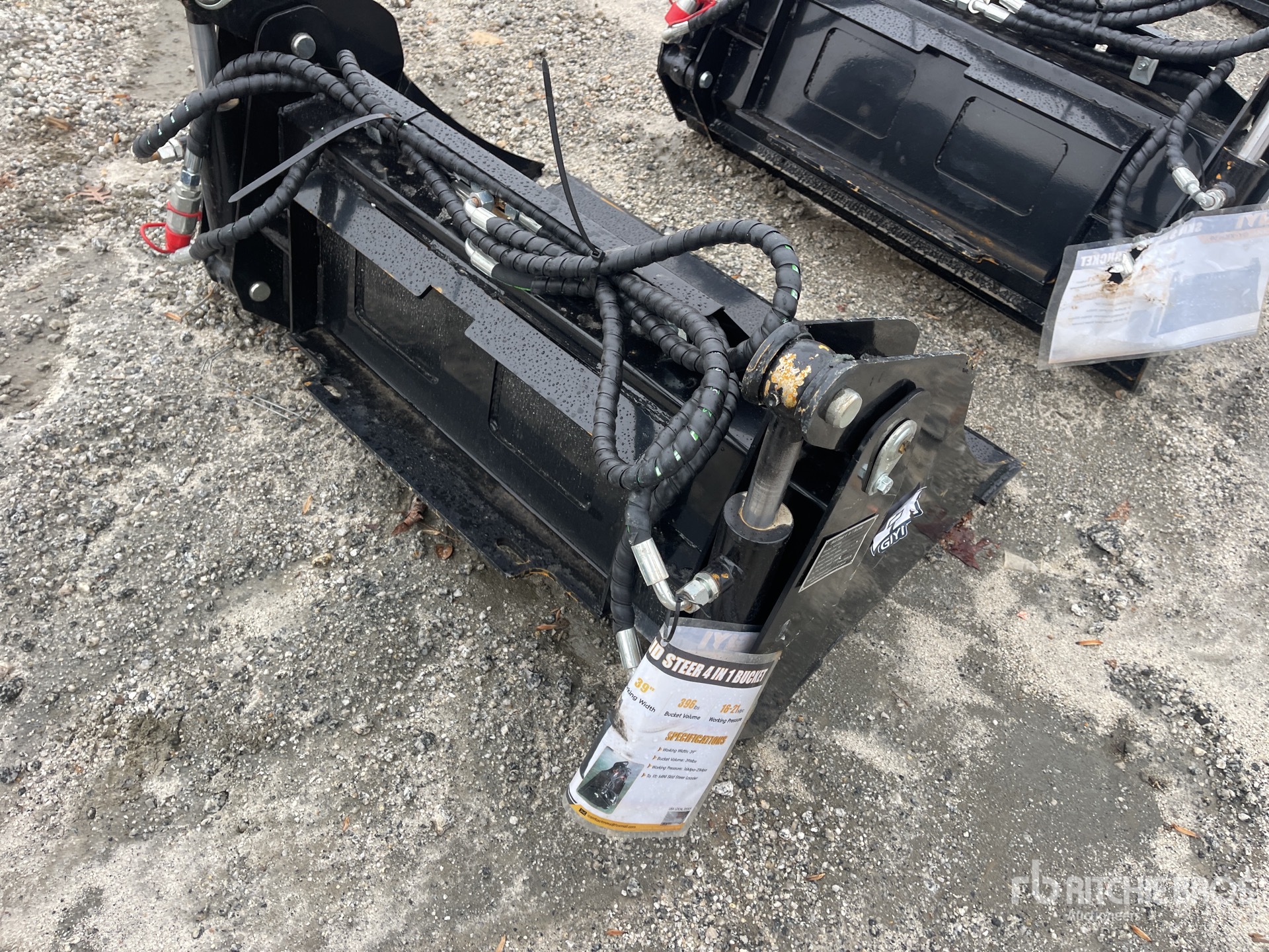 General Appearance with Foto, angolo anteriore sinistro