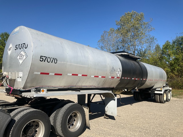 2007 LBT T/A 7000 gal Asphalt Tank Trailer