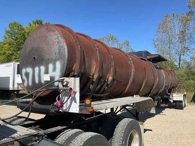 2014 Etnyre T/A Asphalt Tank Trailer