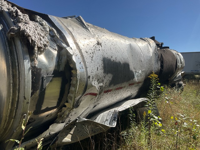 2011 LBT T/A Asphalt Tank Trailer (Inoperable)