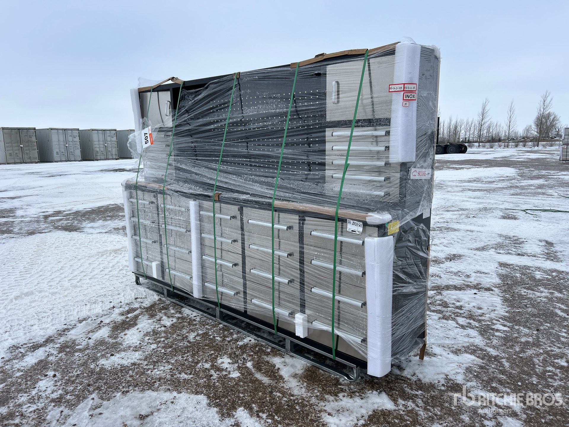 General Appearance with Foto, angolo anteriore sinistro