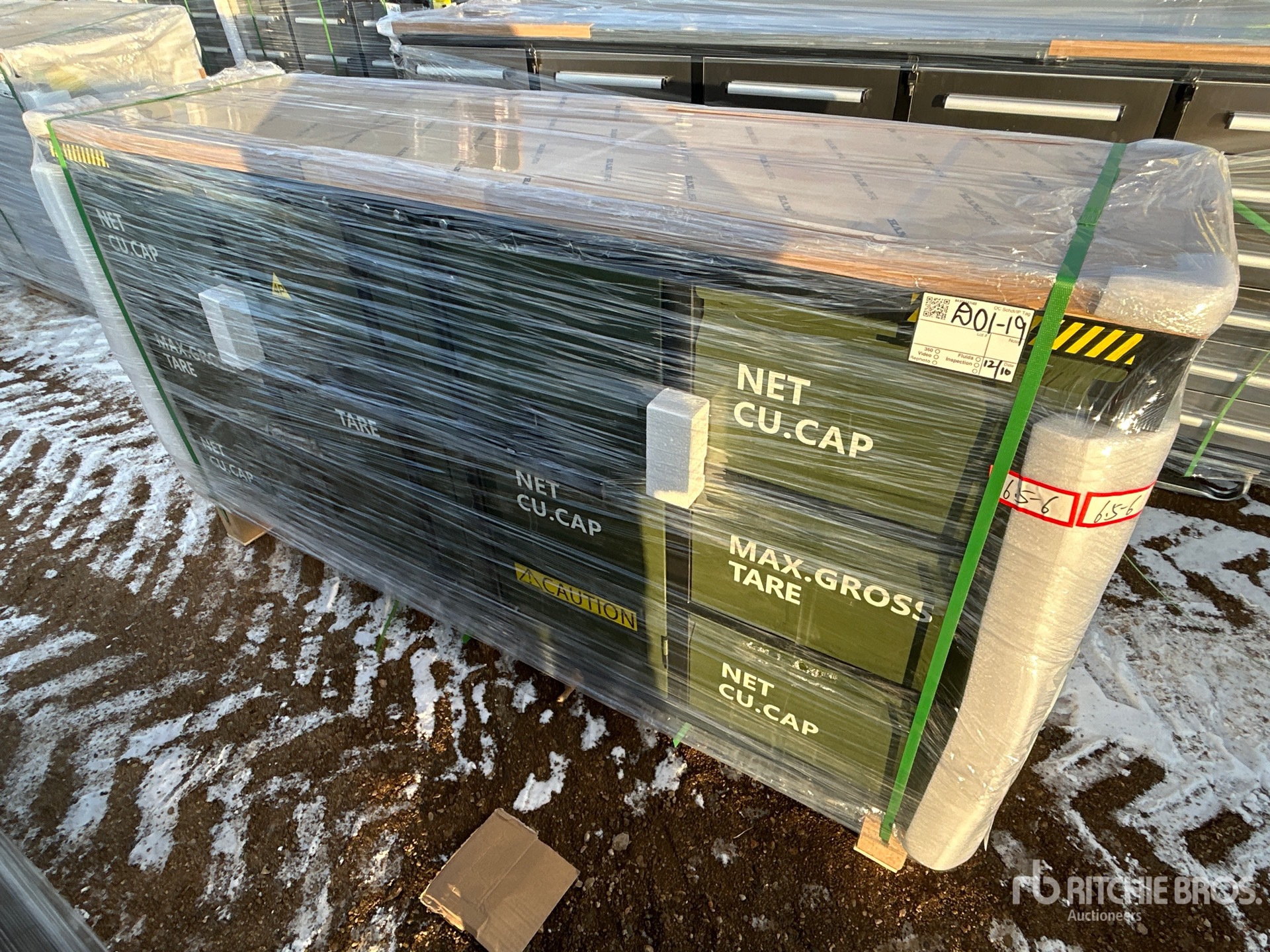 General Appearance with Picture, Left Front Corner