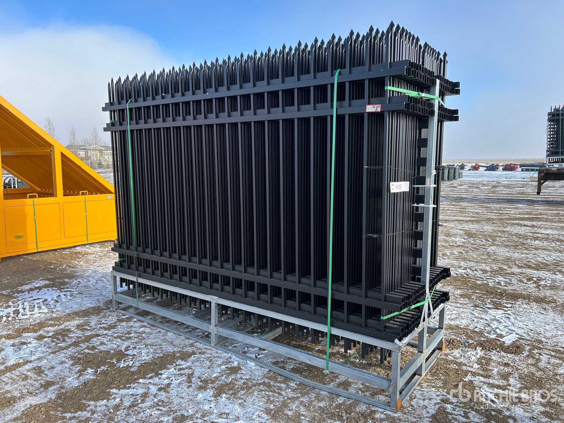 General Appearance with Foto, angolo anteriore sinistro