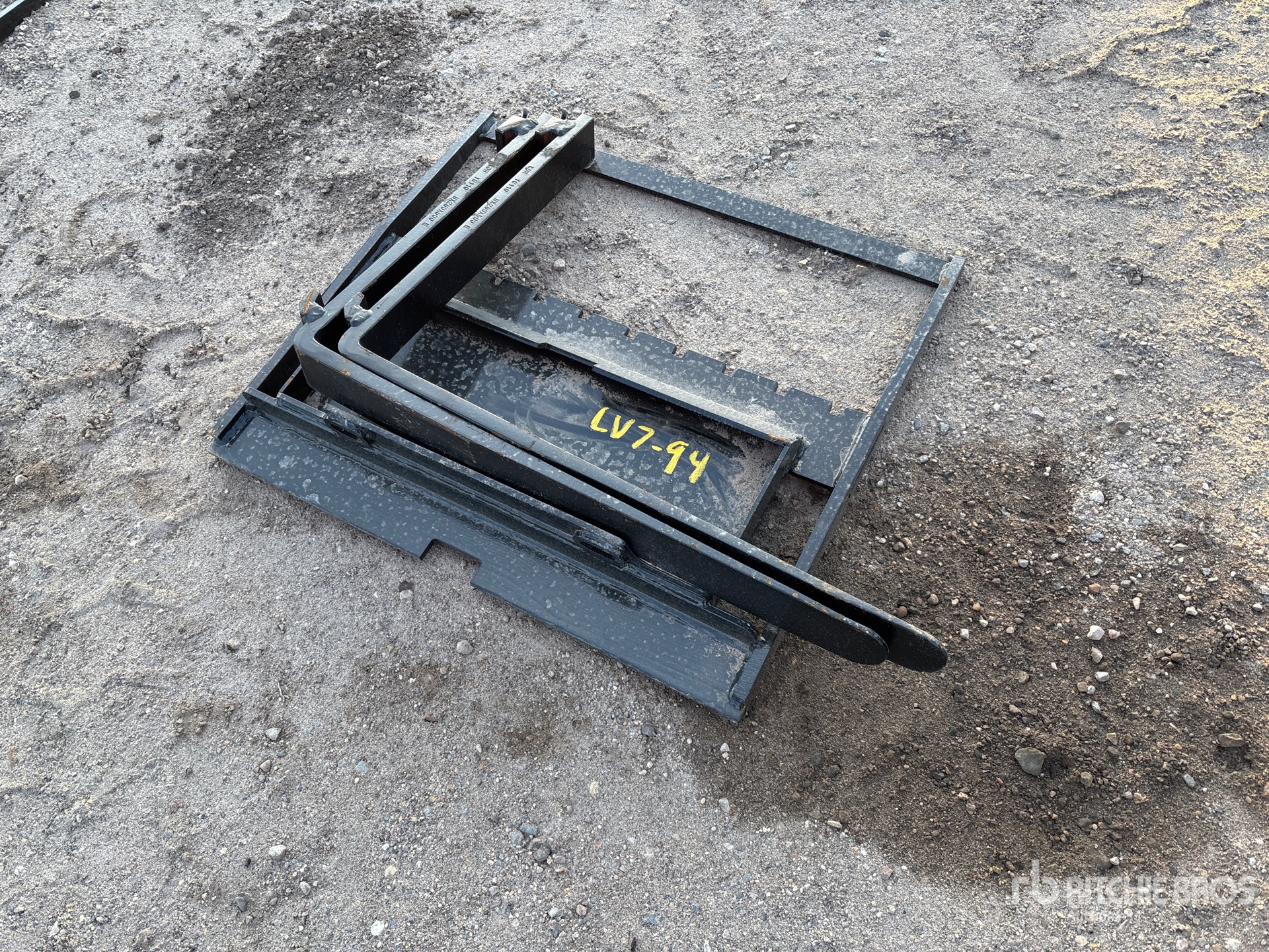 General Appearance with Foto, angolo anteriore sinistro