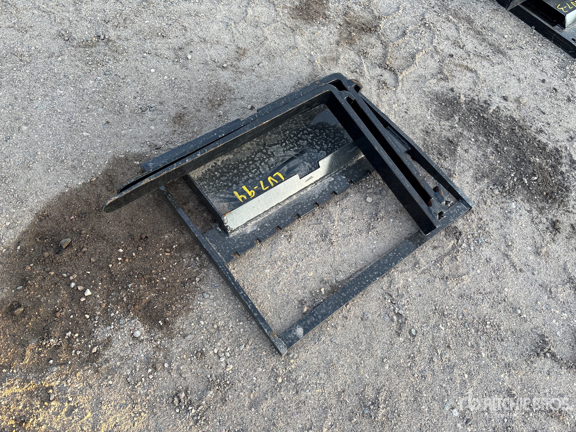 General Appearance with Foto, angolo posteriore sinistro