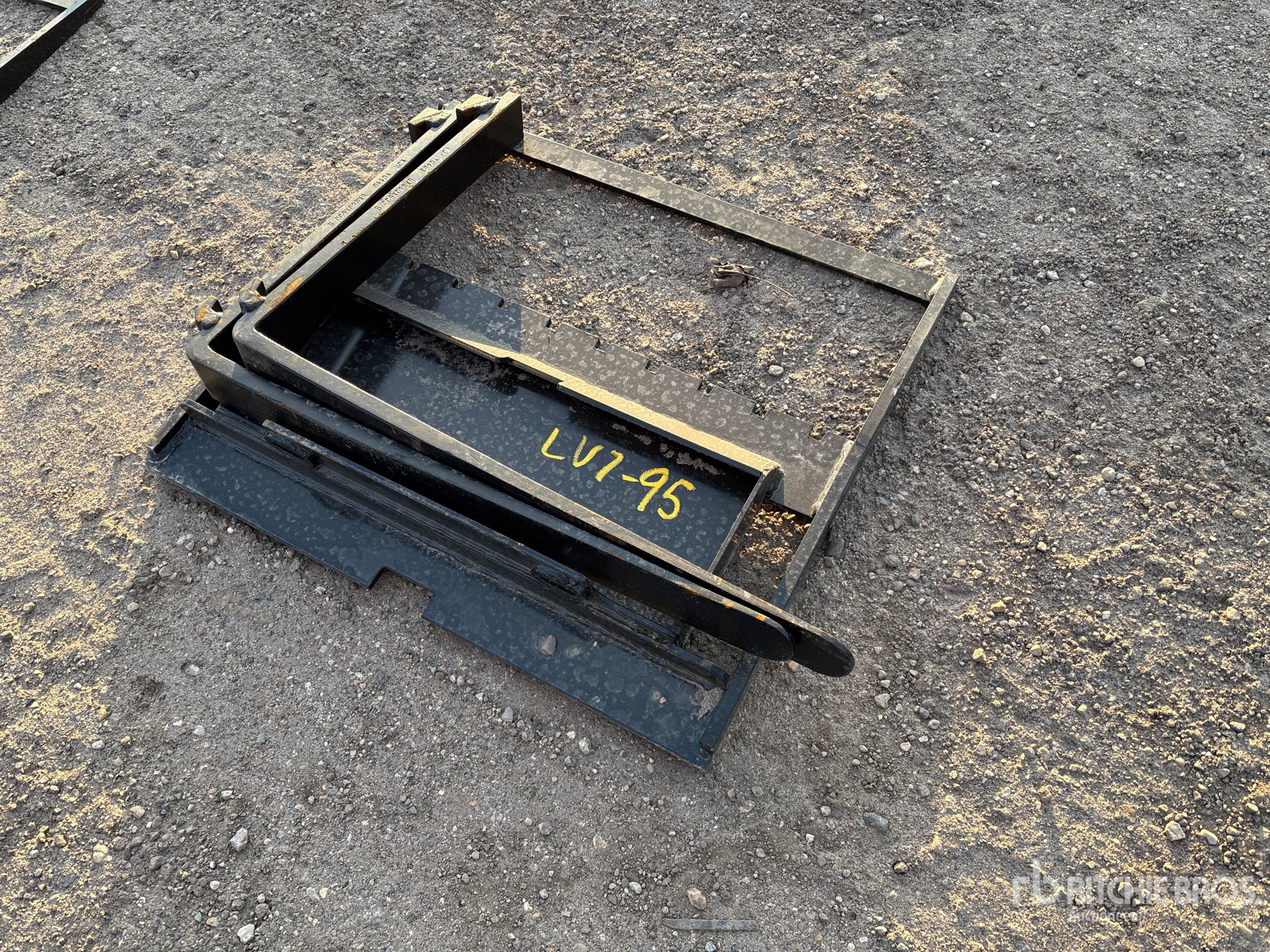 General Appearance with Foto, angolo anteriore sinistro