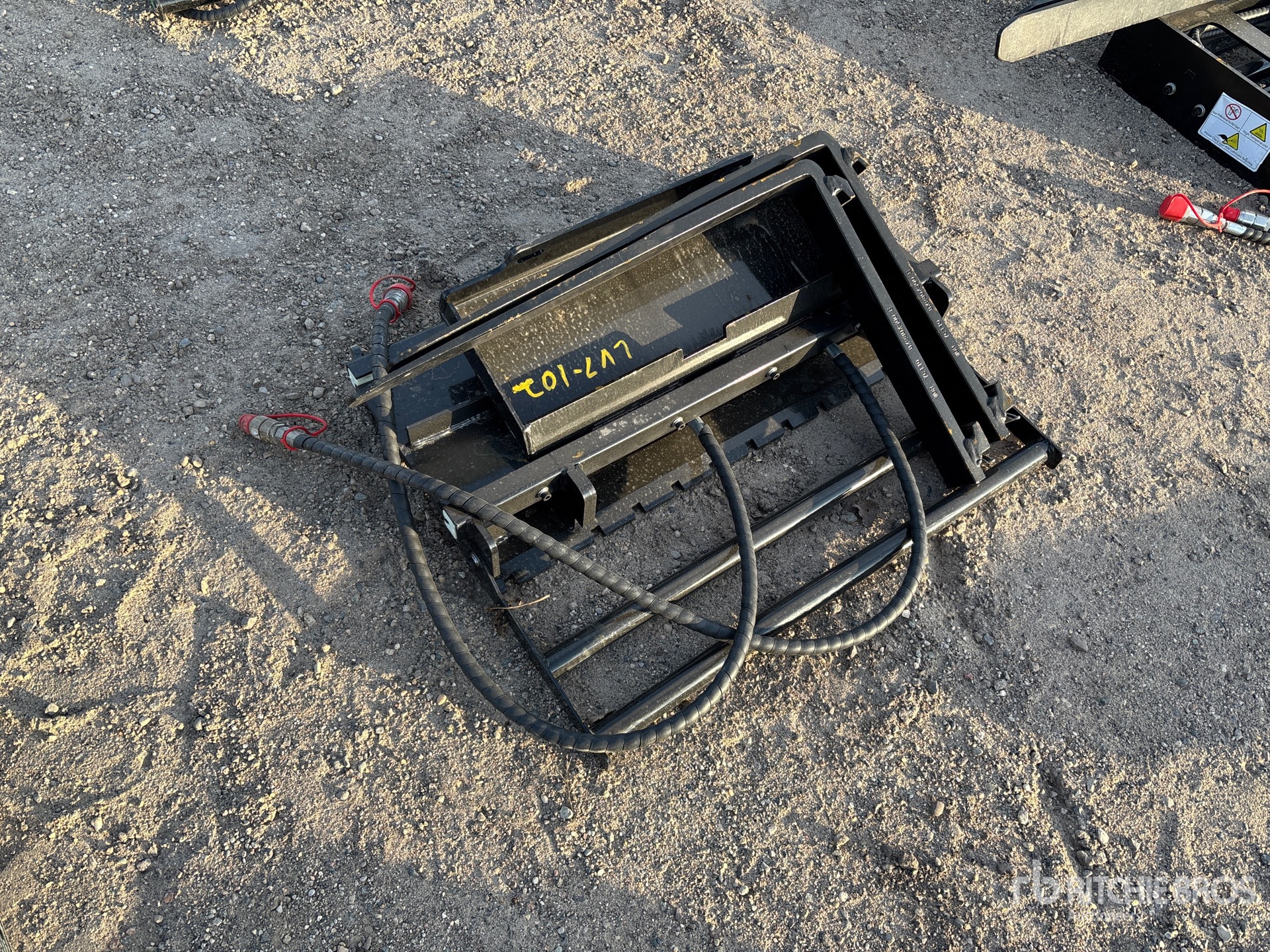 General Appearance with Foto, angolo posteriore sinistro