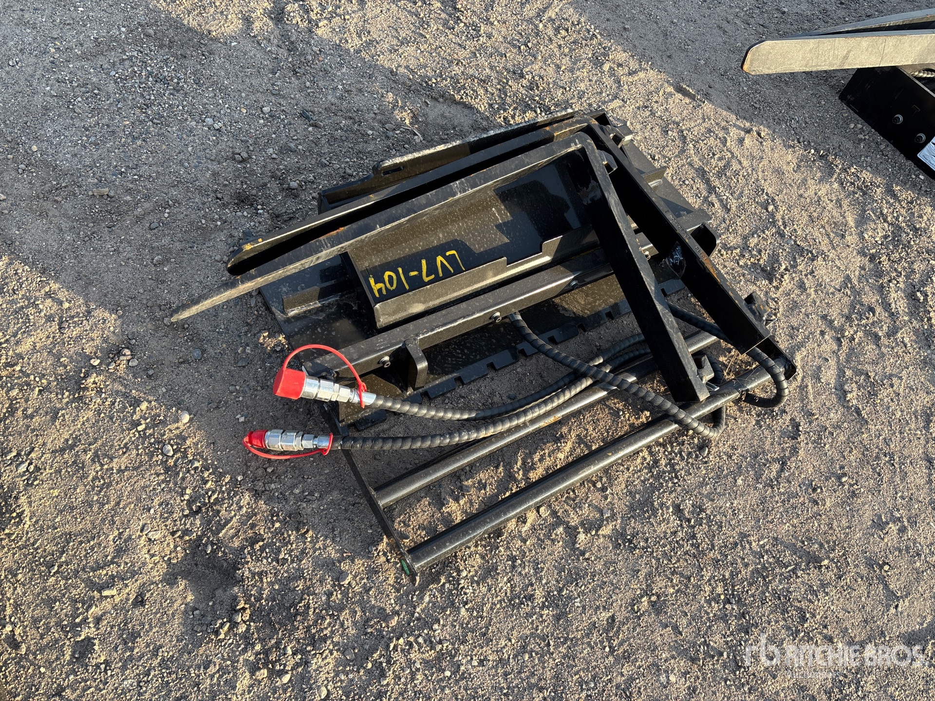 General Appearance with Foto, angolo posteriore sinistro