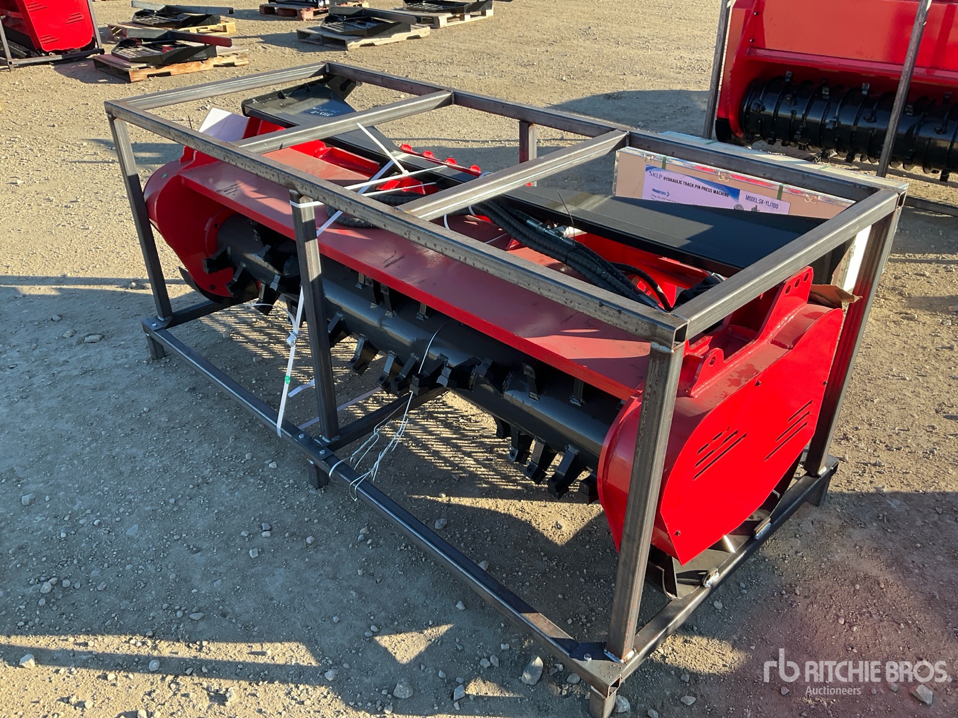 General Appearance with Bild, Ecke vorne links