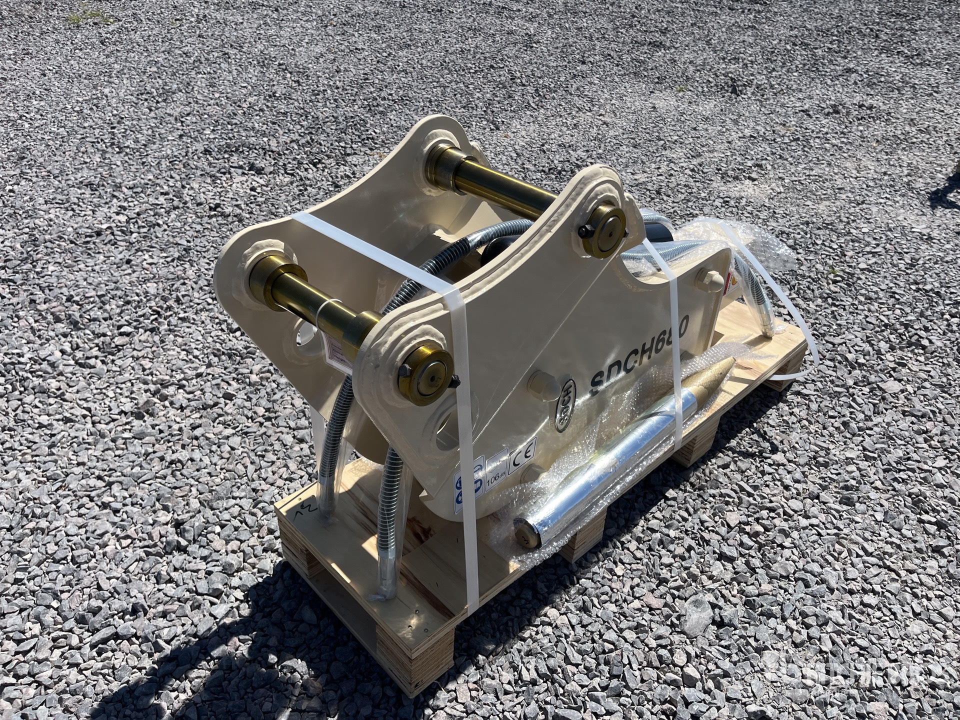 Aspect général with Image, coin arrière droit