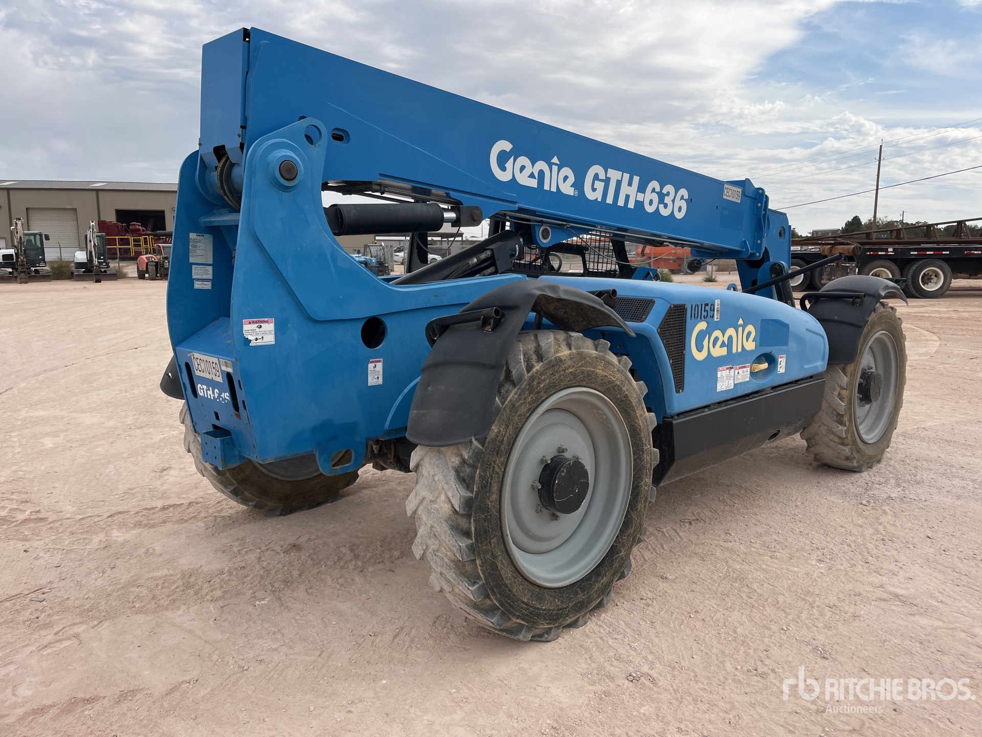 General Appearance with Picture, Right Rear Corner