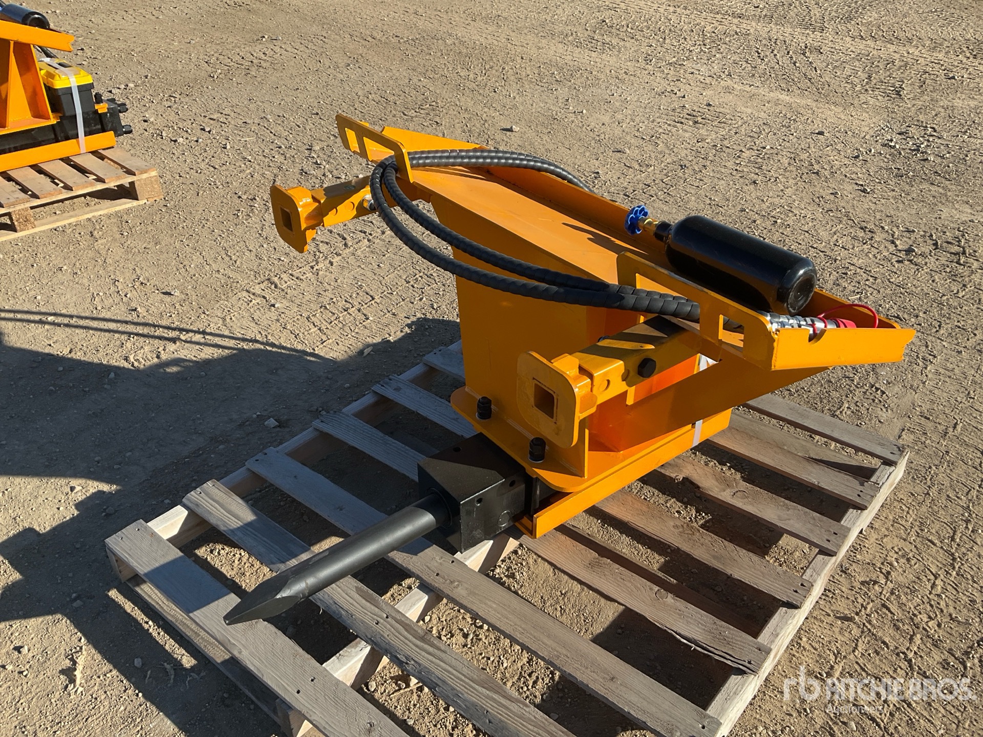 General Appearance with Image, coin avant gauche