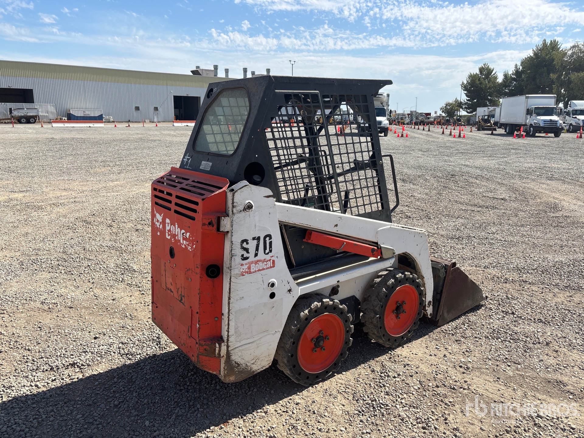 MINI CARGADOR SOBRE RUEDAS 2012 BOBCAT LOADER