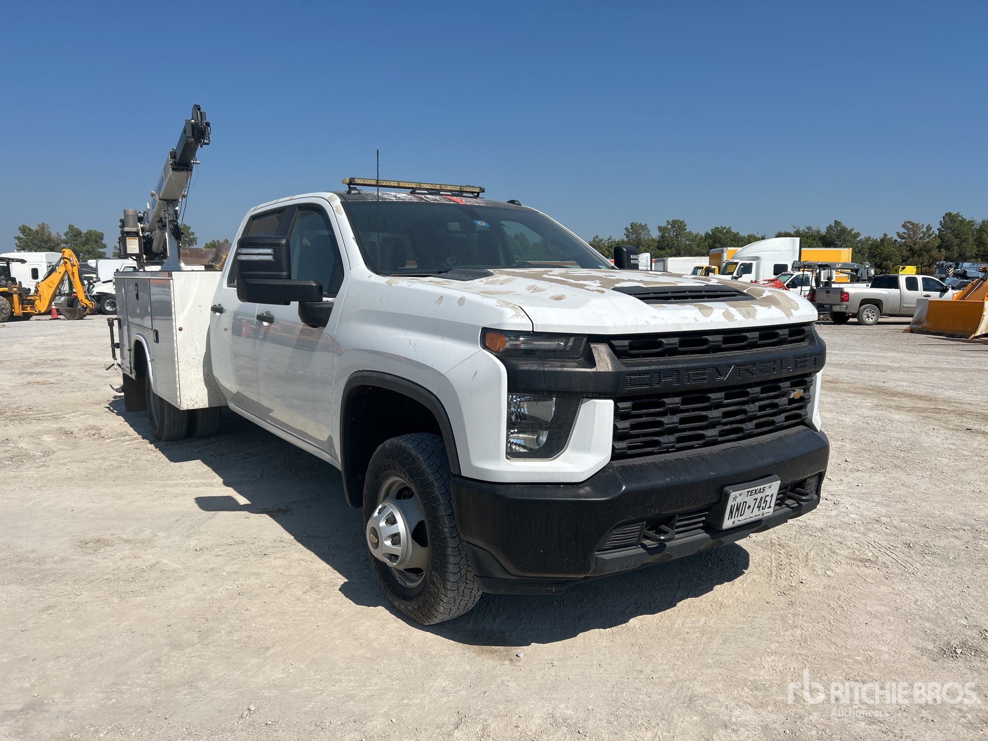 General Appearance with Picture, Right Front Corner