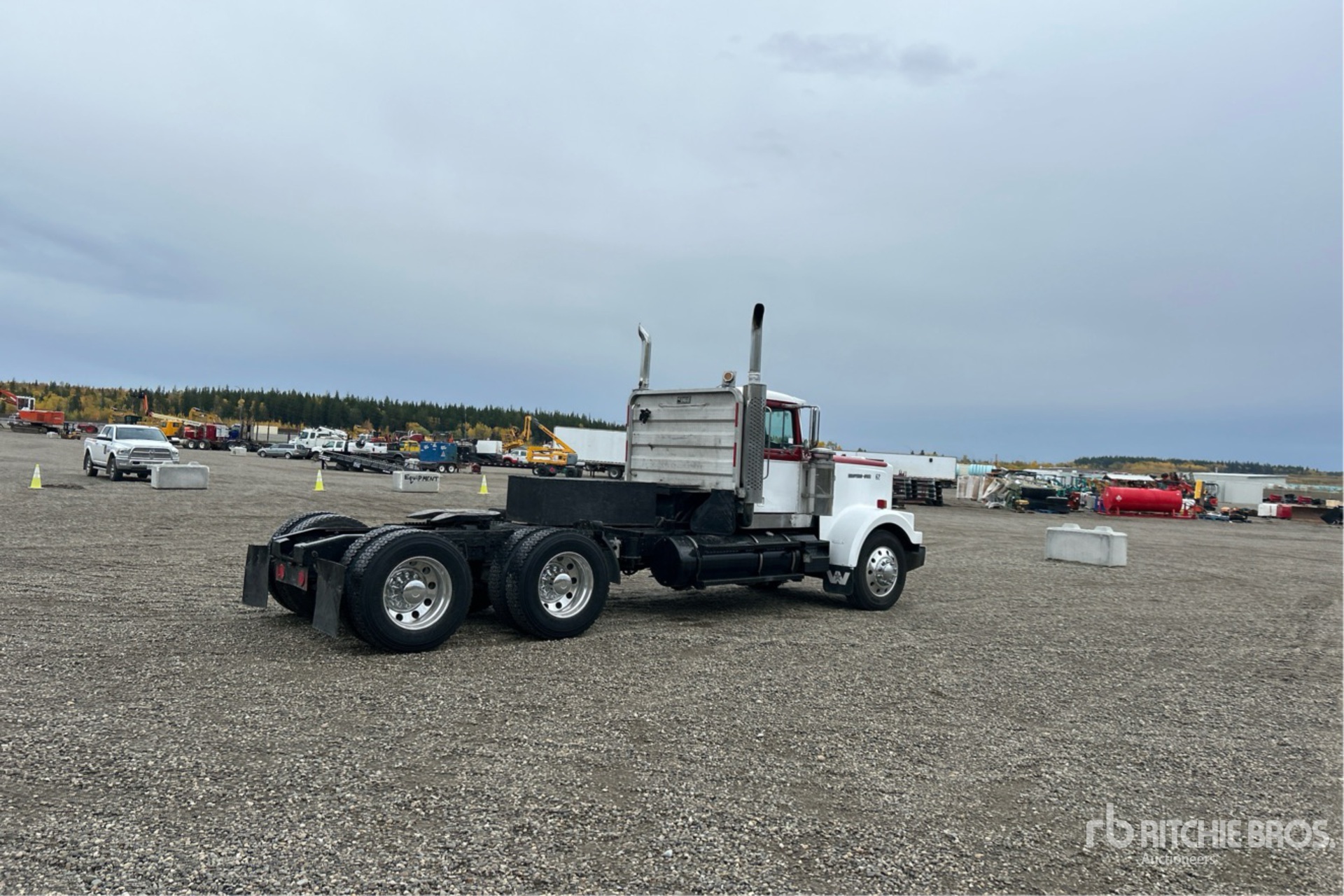 General Appearance with Picture, Right Rear Corner