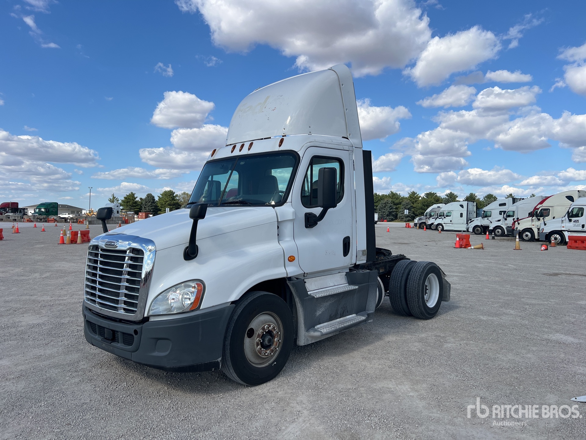 CAMIóN 2016 FREIGHTLINER