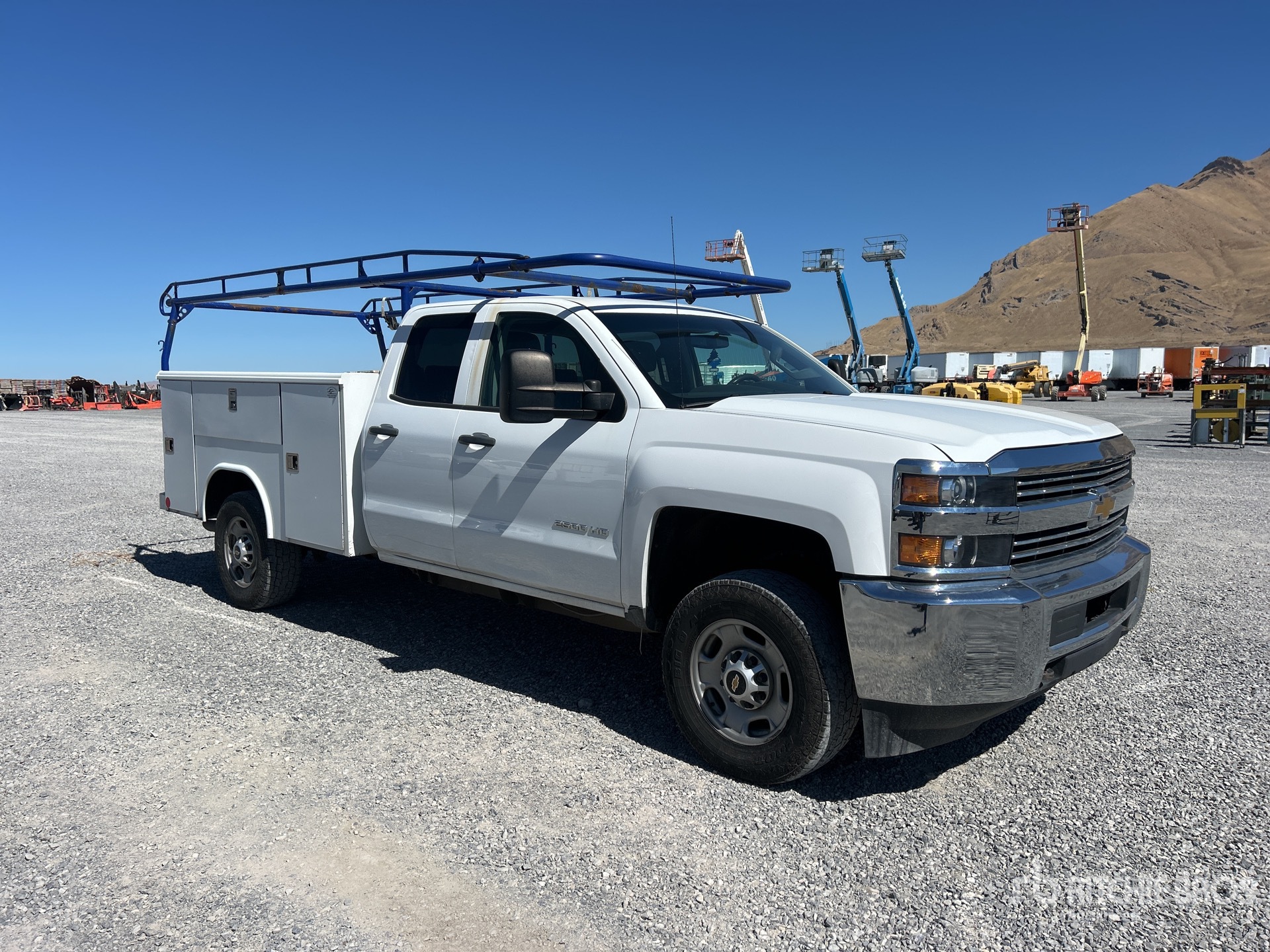 General Appearance with Picture, Right Front Corner