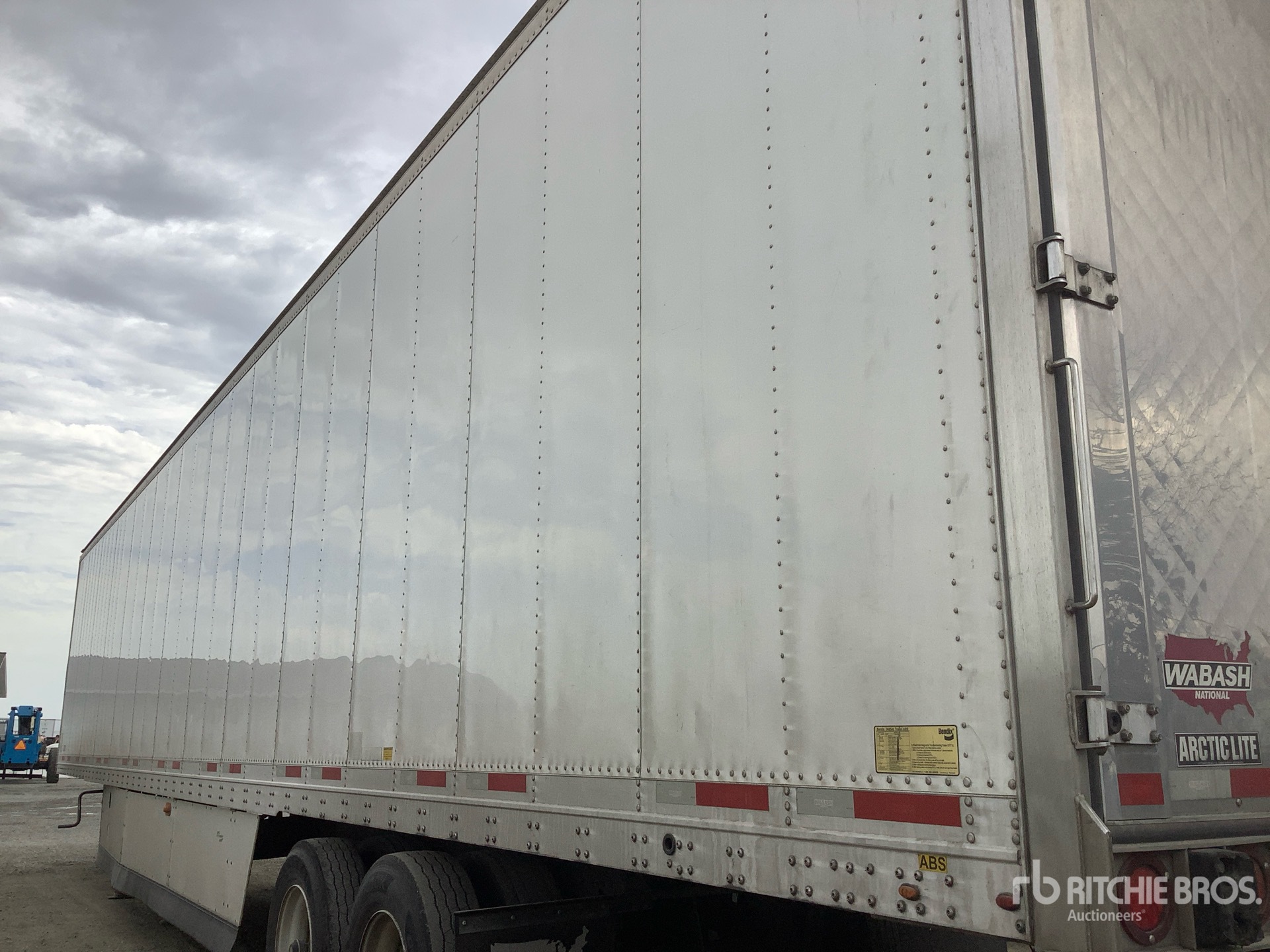 General Appearance with Imagen: esquina trasera izquierda