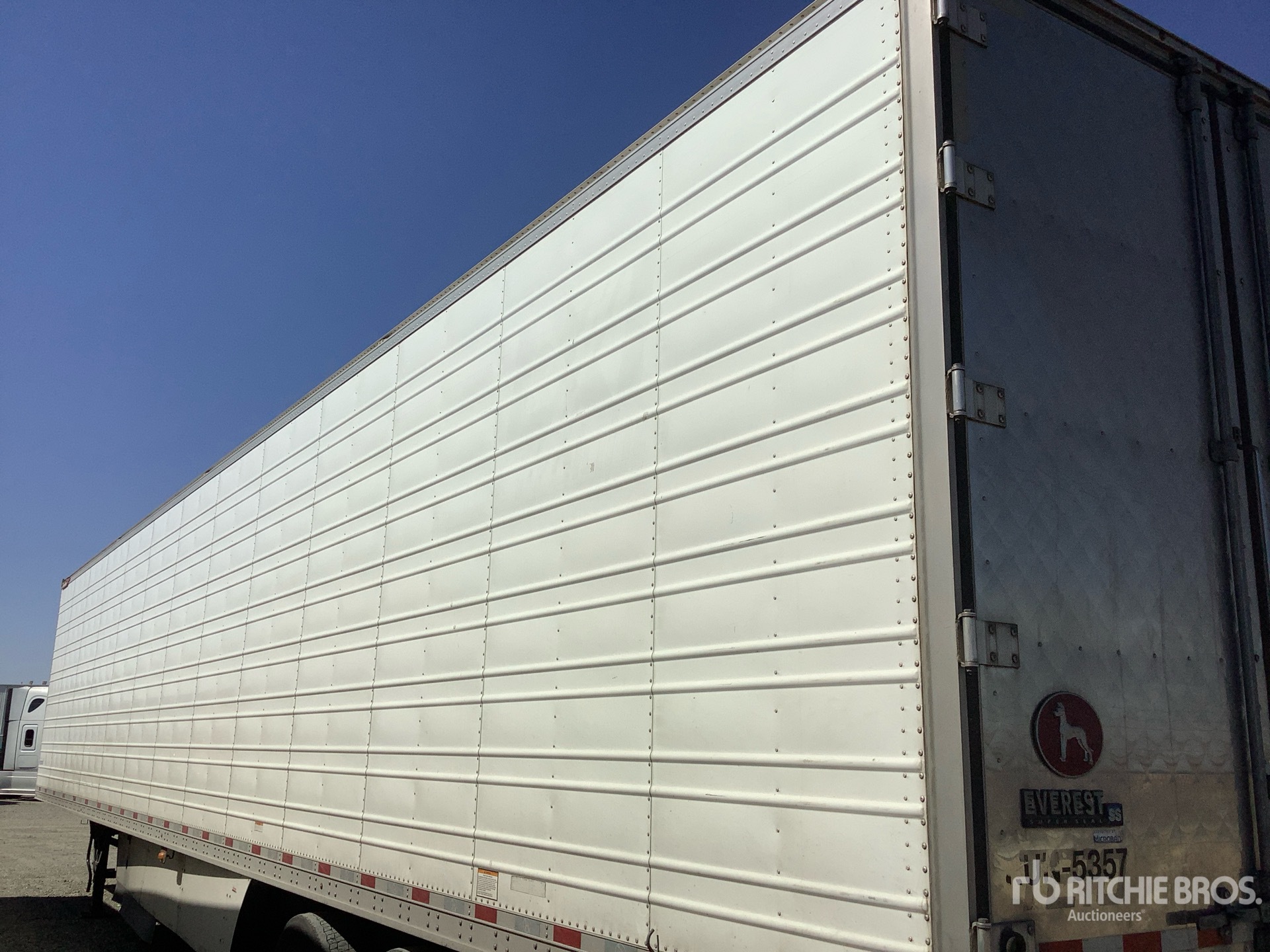 General Appearance with Bild, Ecke hinten links