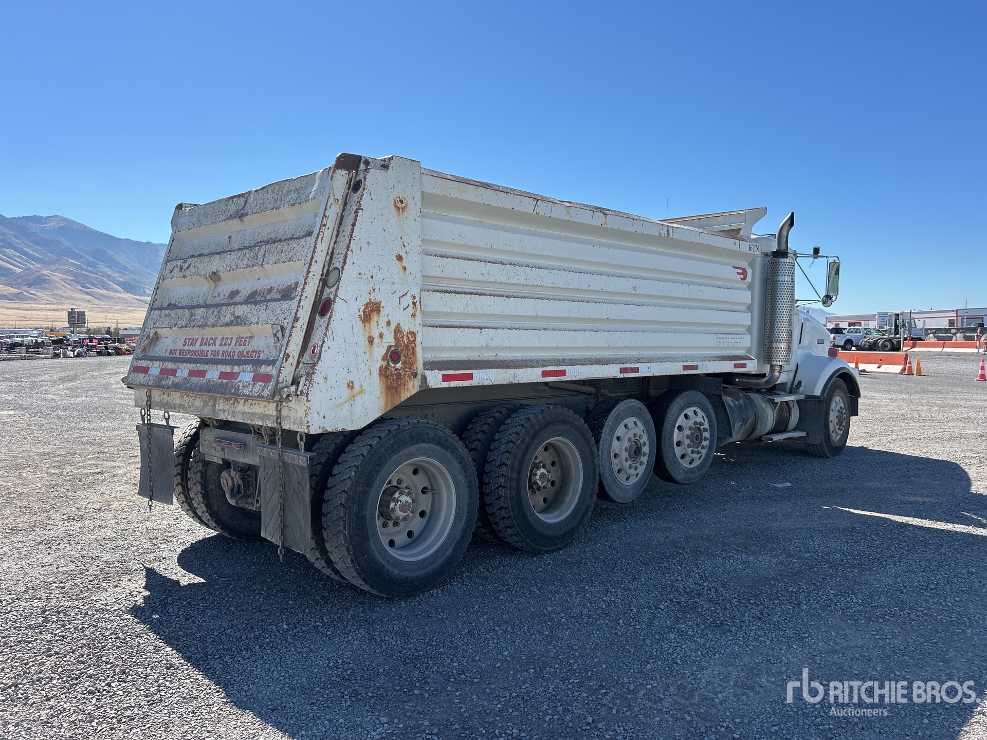 General Appearance with Picture, Right Rear Corner