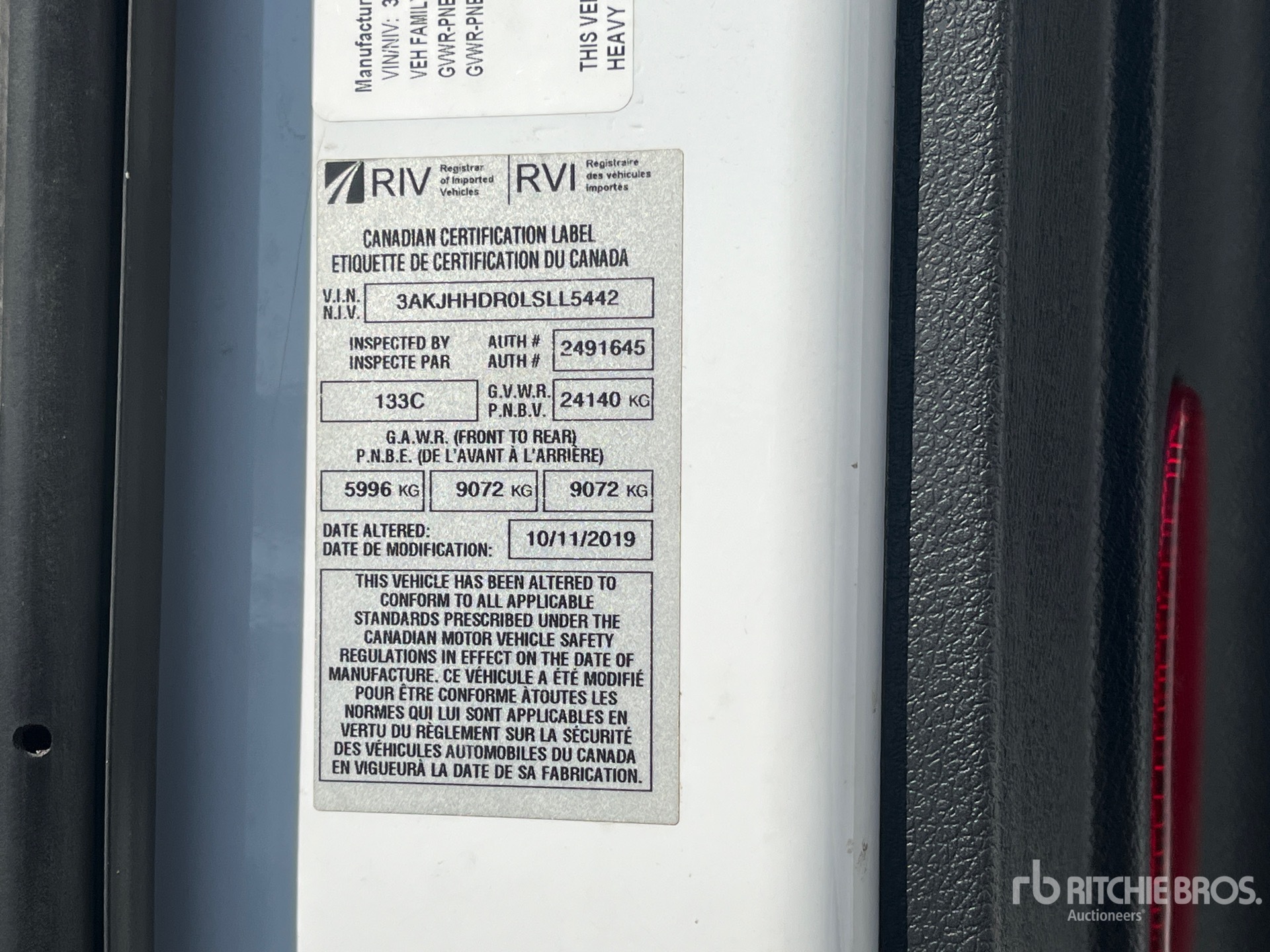 General Appearance with Serial Number / VIN