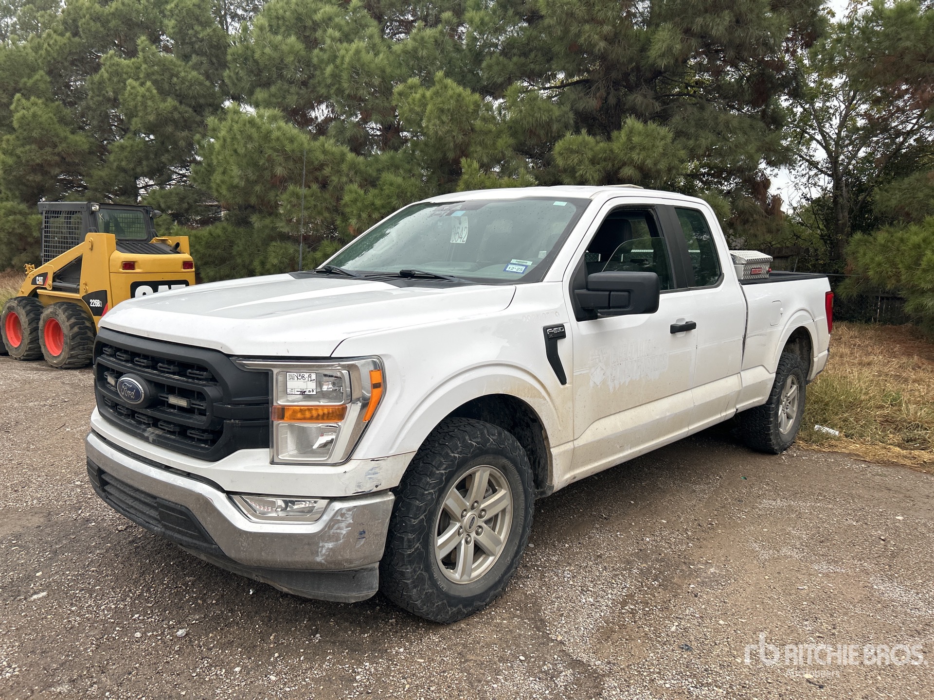 General Appearance with Featured Photo