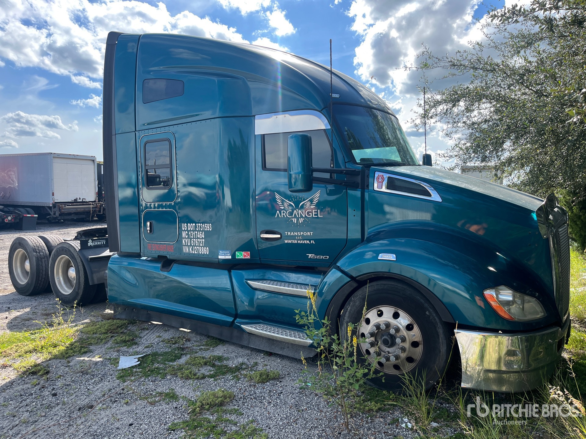 General Appearance with Picture, Right Front Corner