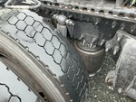 4 Underbody - Truck with 