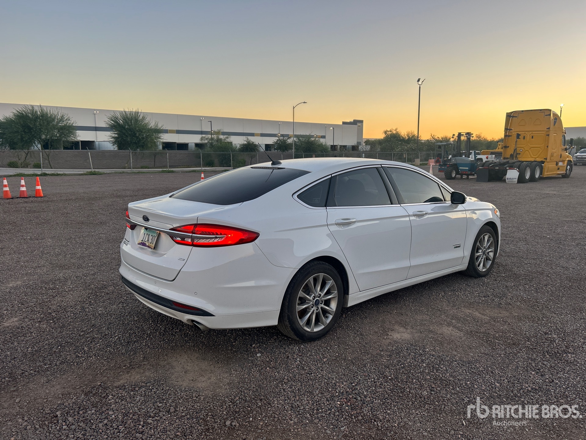 General Appearance with Picture, Right Rear Corner