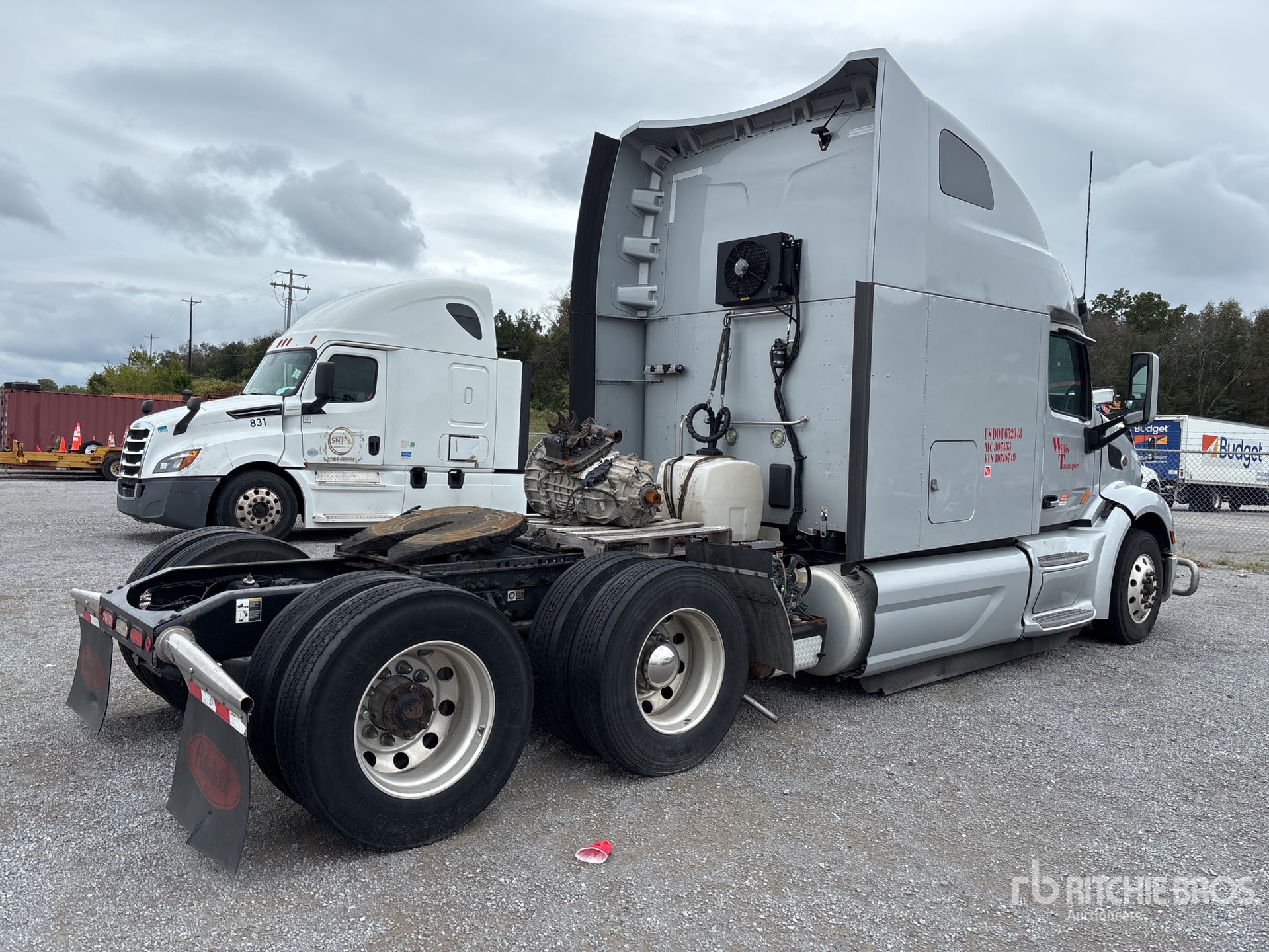 General Appearance with Picture, Right Rear Corner