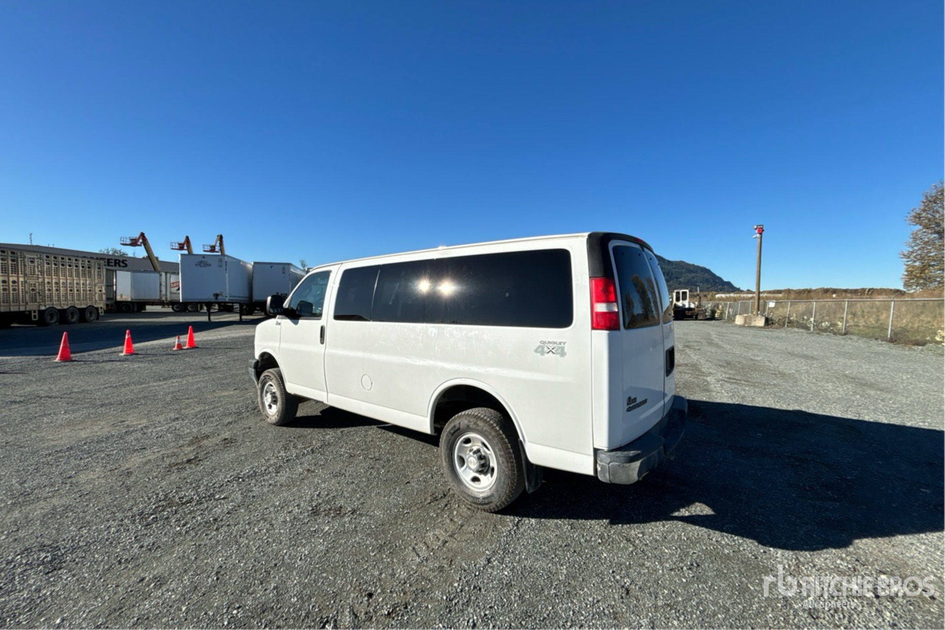 General Appearance with Picture, Left Rear Corner