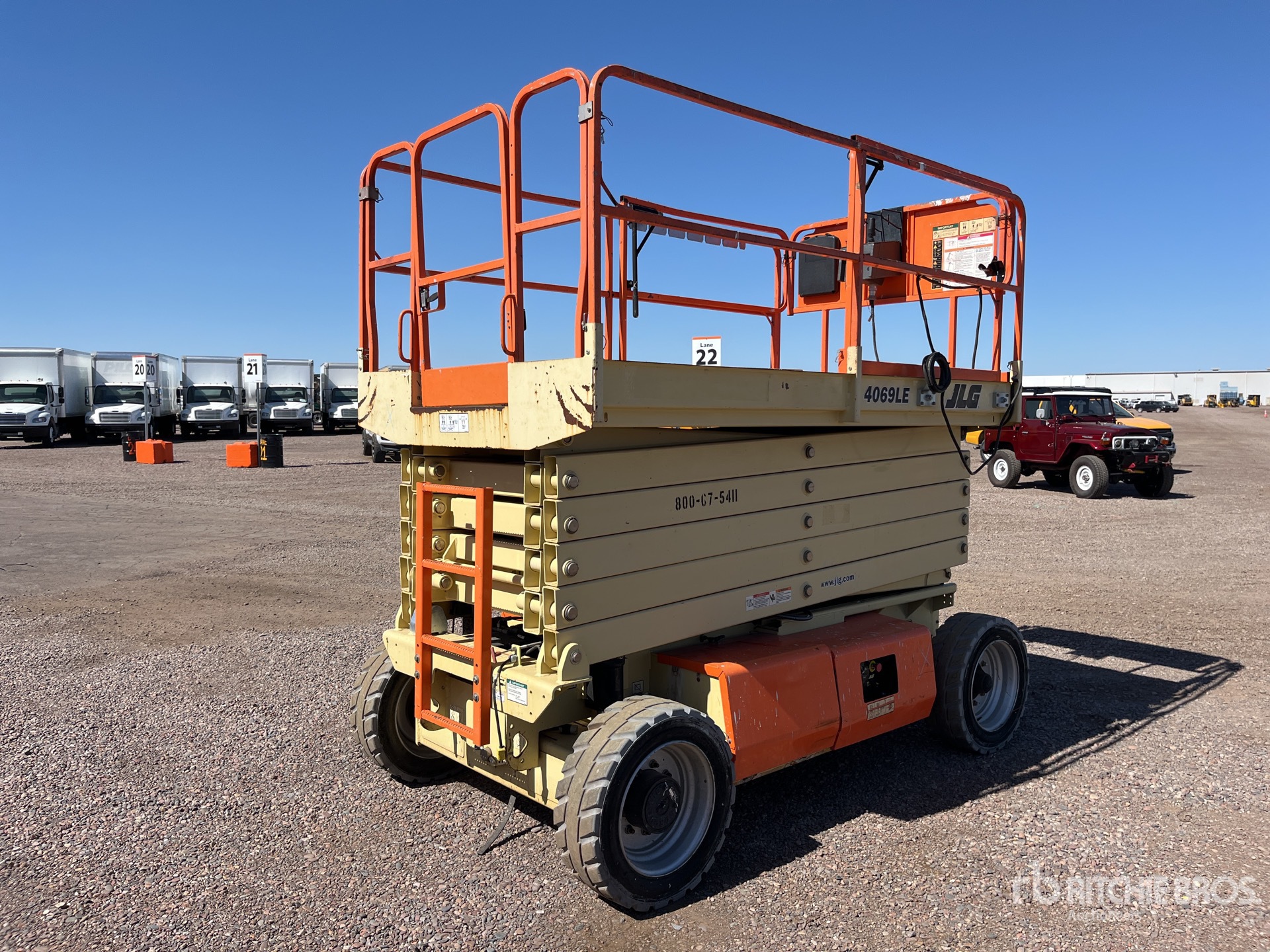 General Appearance with Picture, Right Rear Corner
