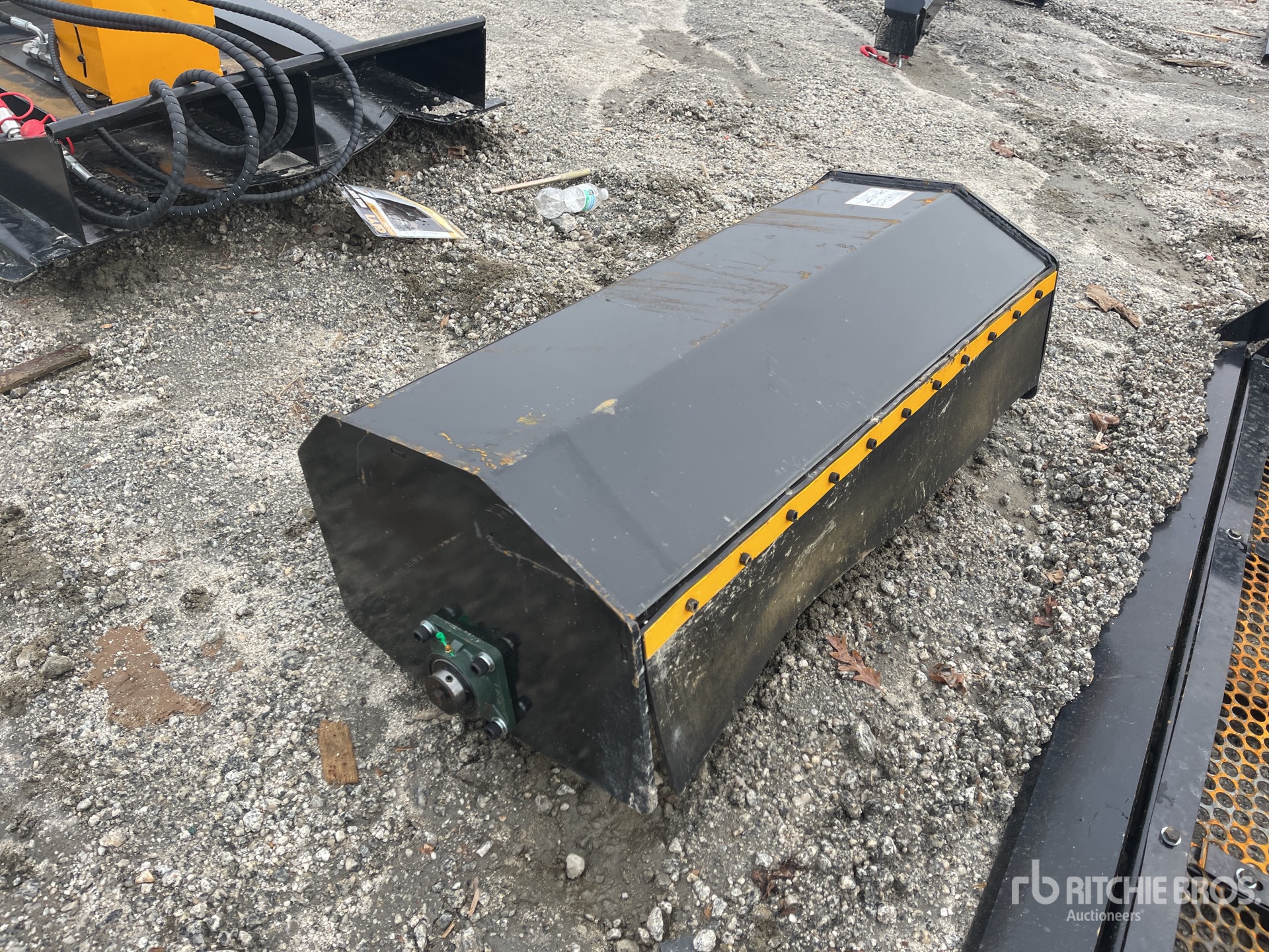 General Appearance with Image, coin avant droit