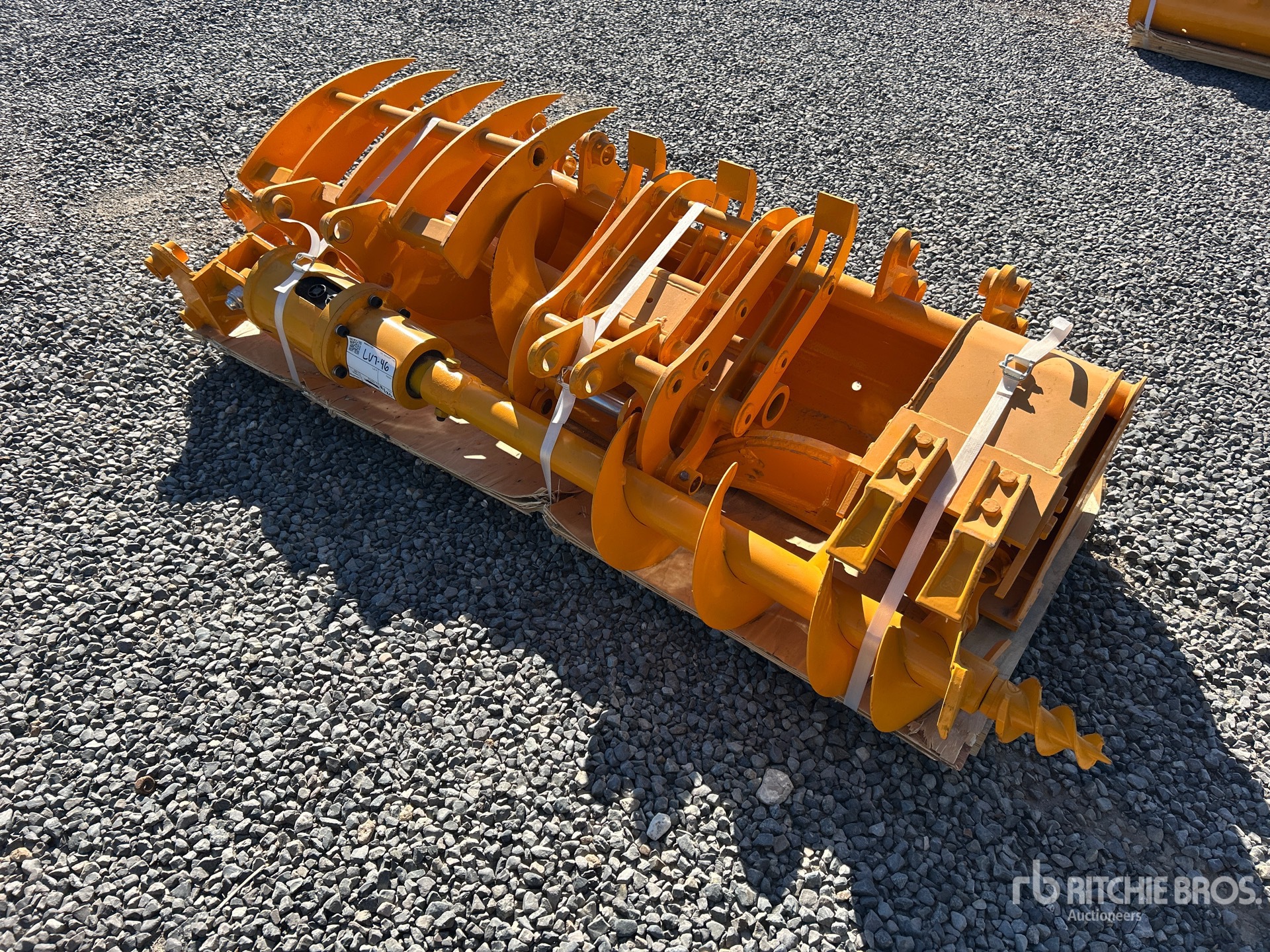 General Appearance with Foto, angolo posteriore sinistro