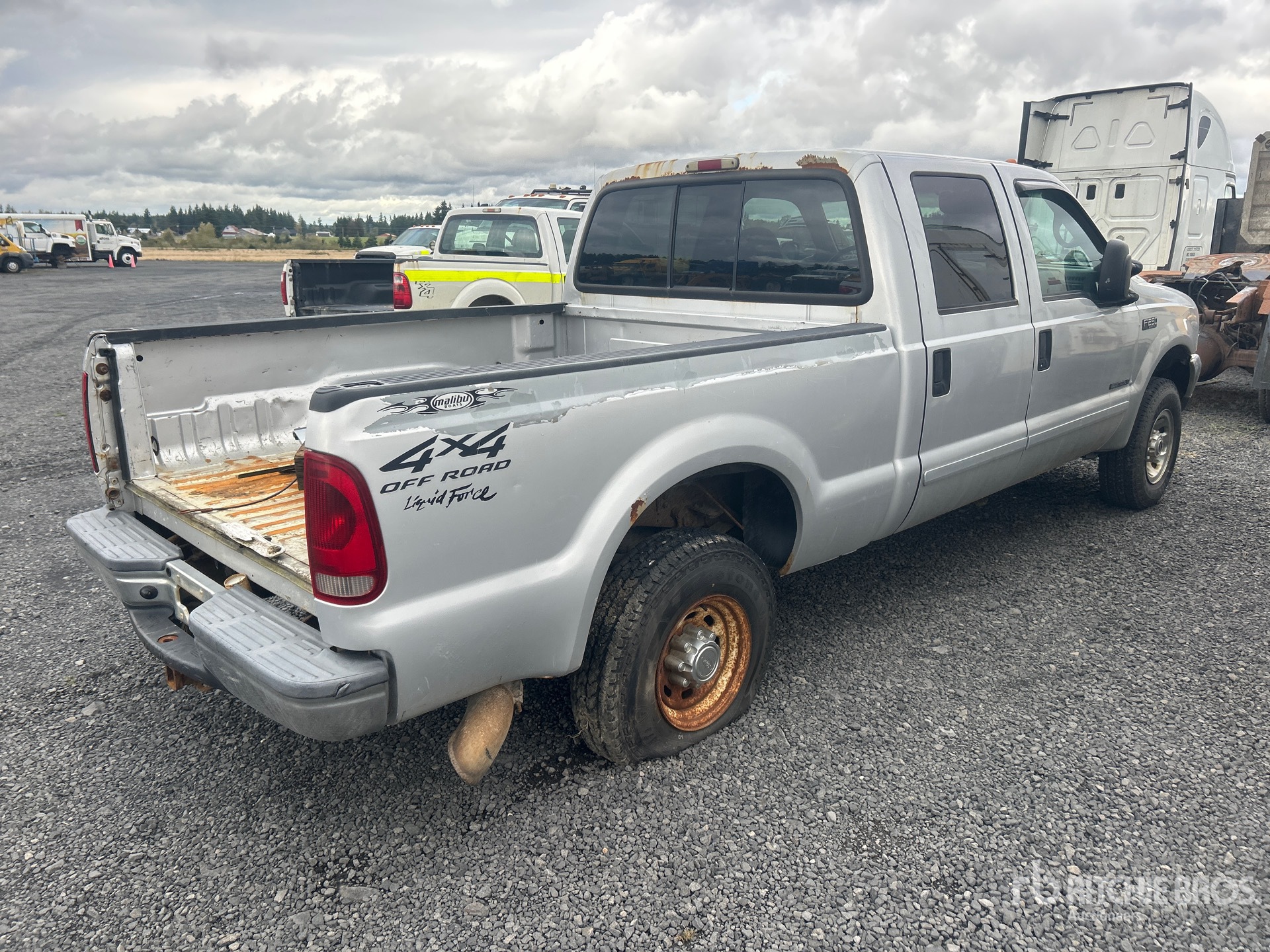 General Appearance with Picture, Right Rear Corner