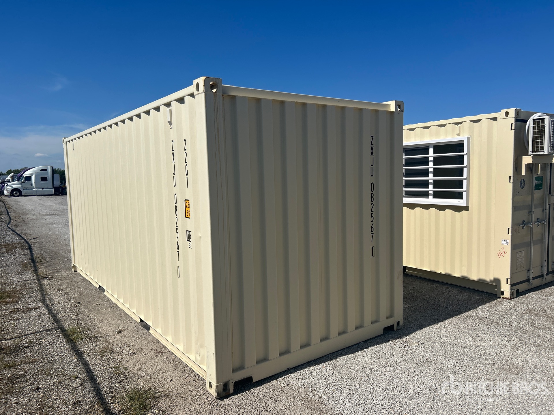 General Appearance with Picture, Right Rear Corner