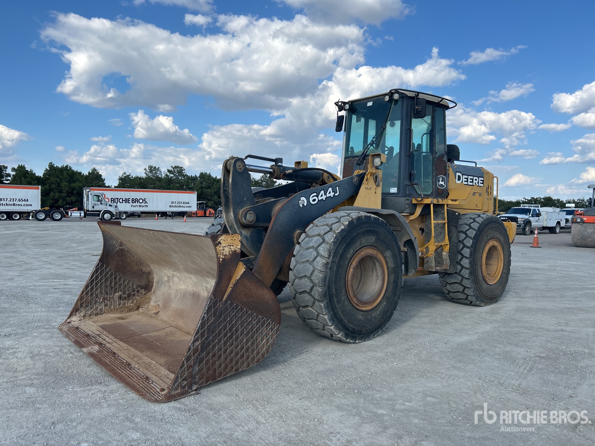 CARGADOR FRONTAL 2006 JOHN DEERE 644J
