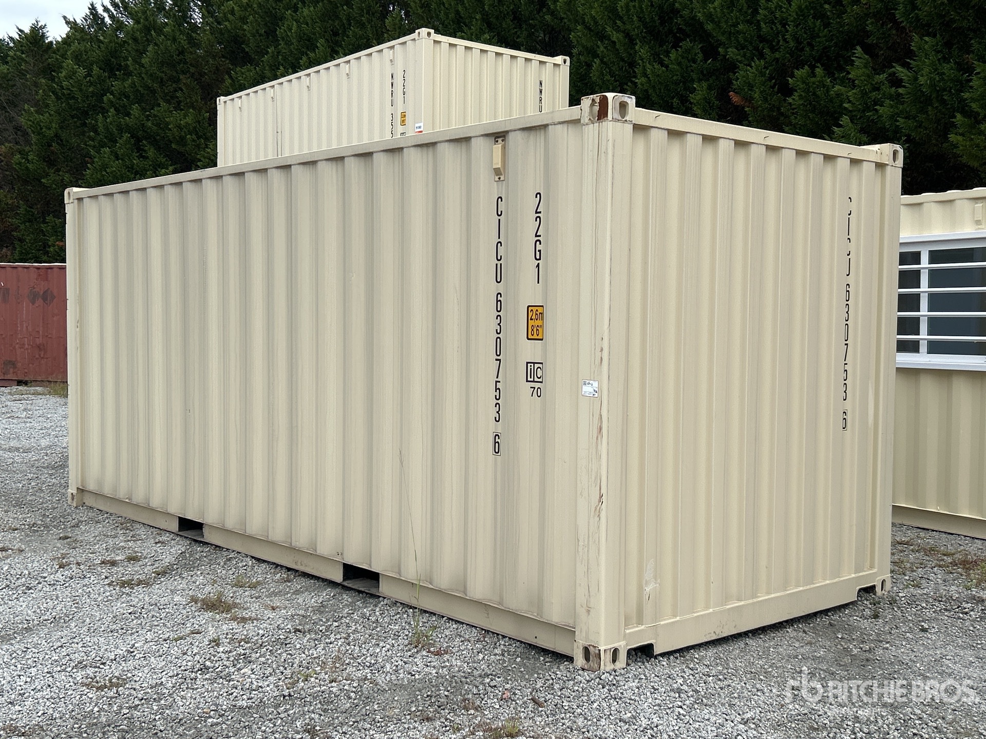 General Appearance with Picture, Right Rear Corner