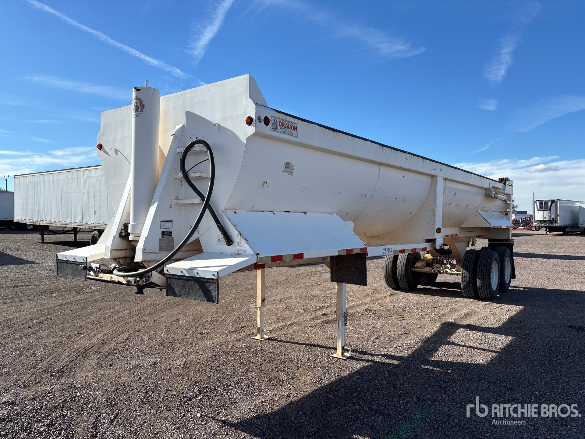 General Appearance with Foto, angolo anteriore sinistro