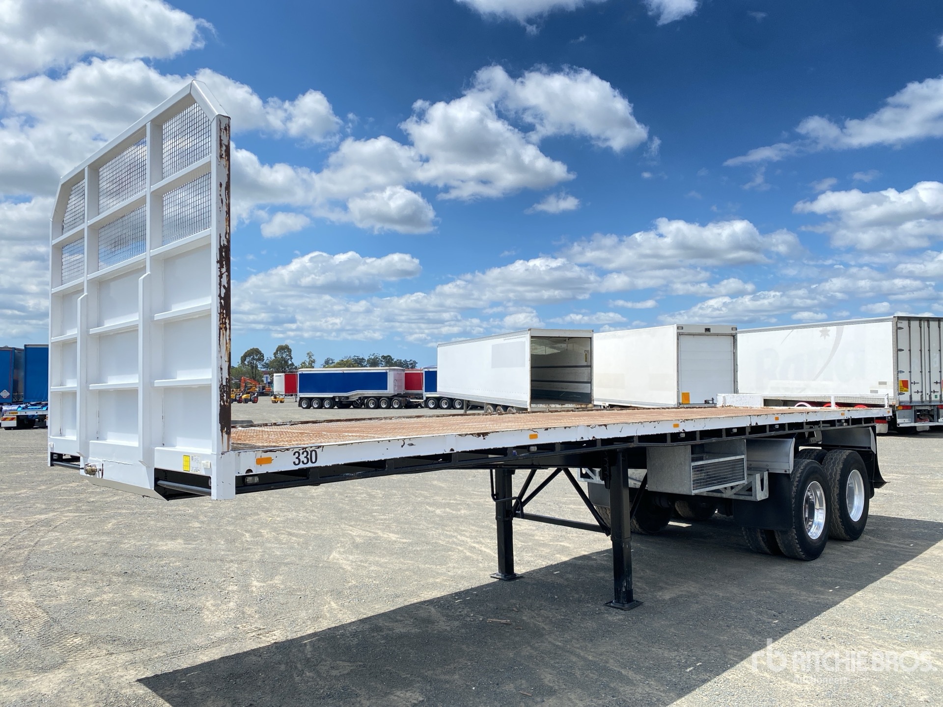 General Appearance with Foto, angolo anteriore destro