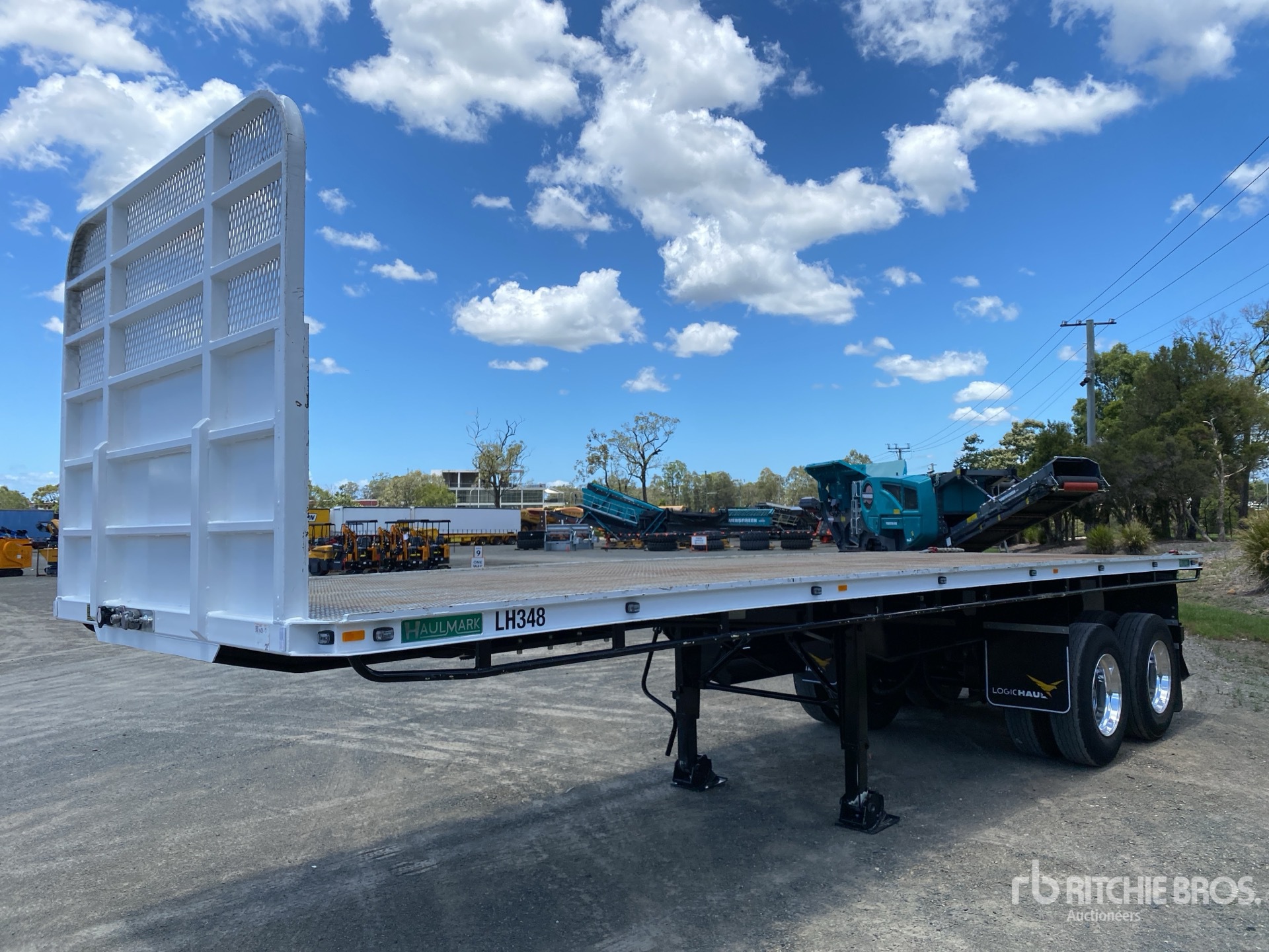 General Appearance with Foto, angolo anteriore destro