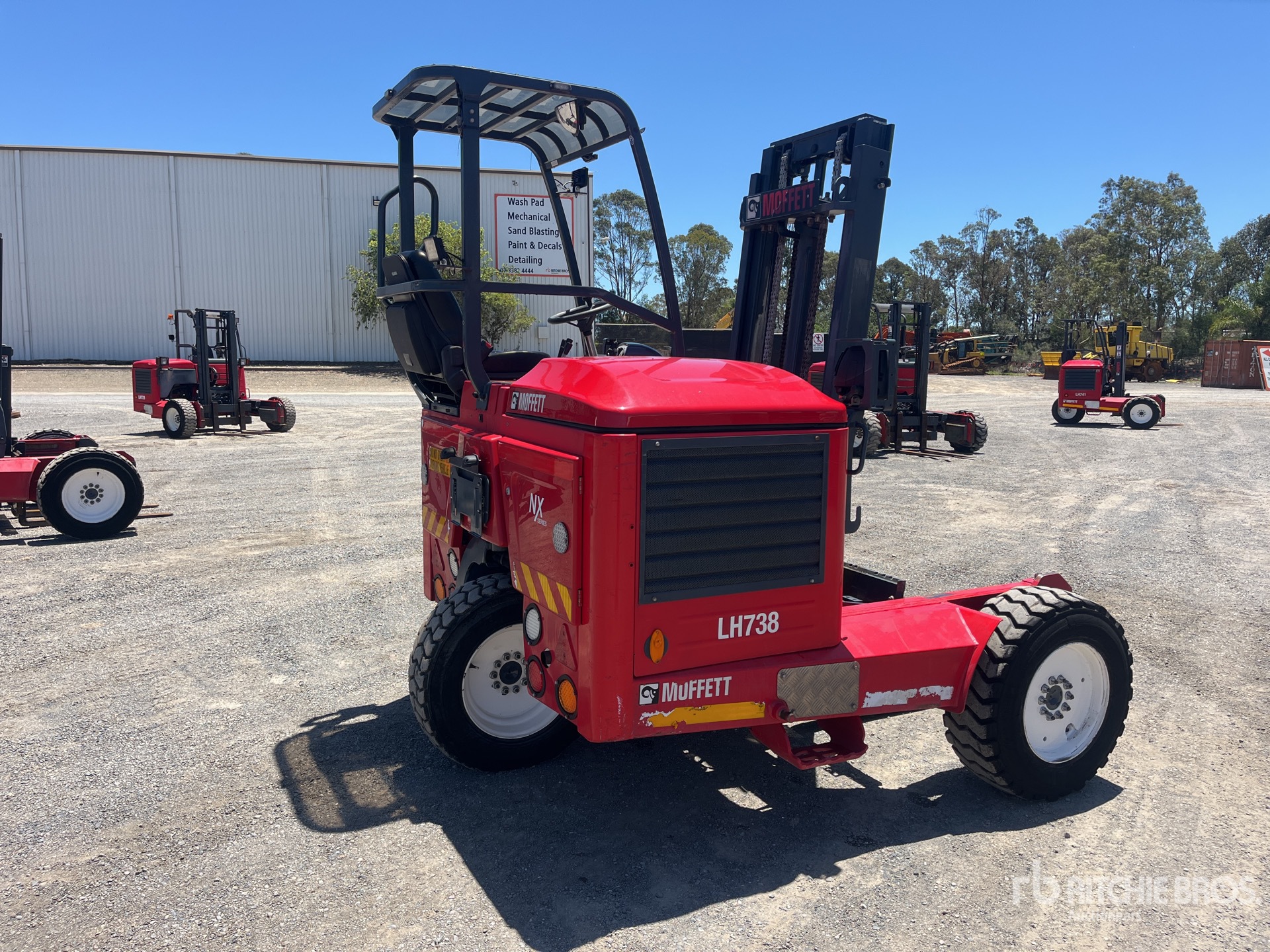 General Appearance with Picture, Right Rear Corner