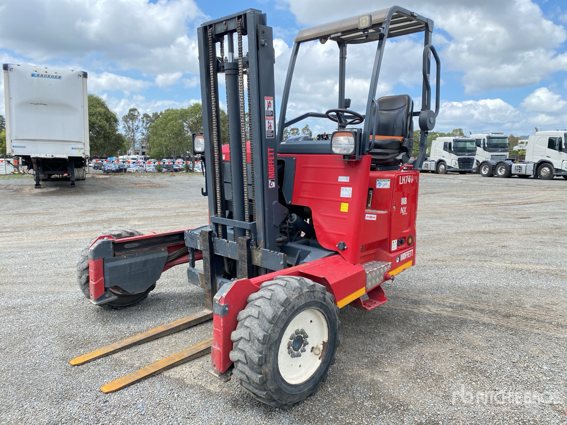 General Appearance with Picture, Left Front Corner