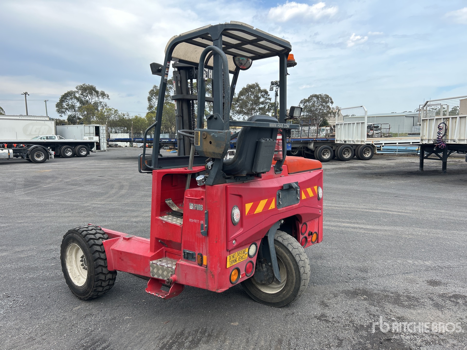 General Appearance with Picture, Left Rear Corner