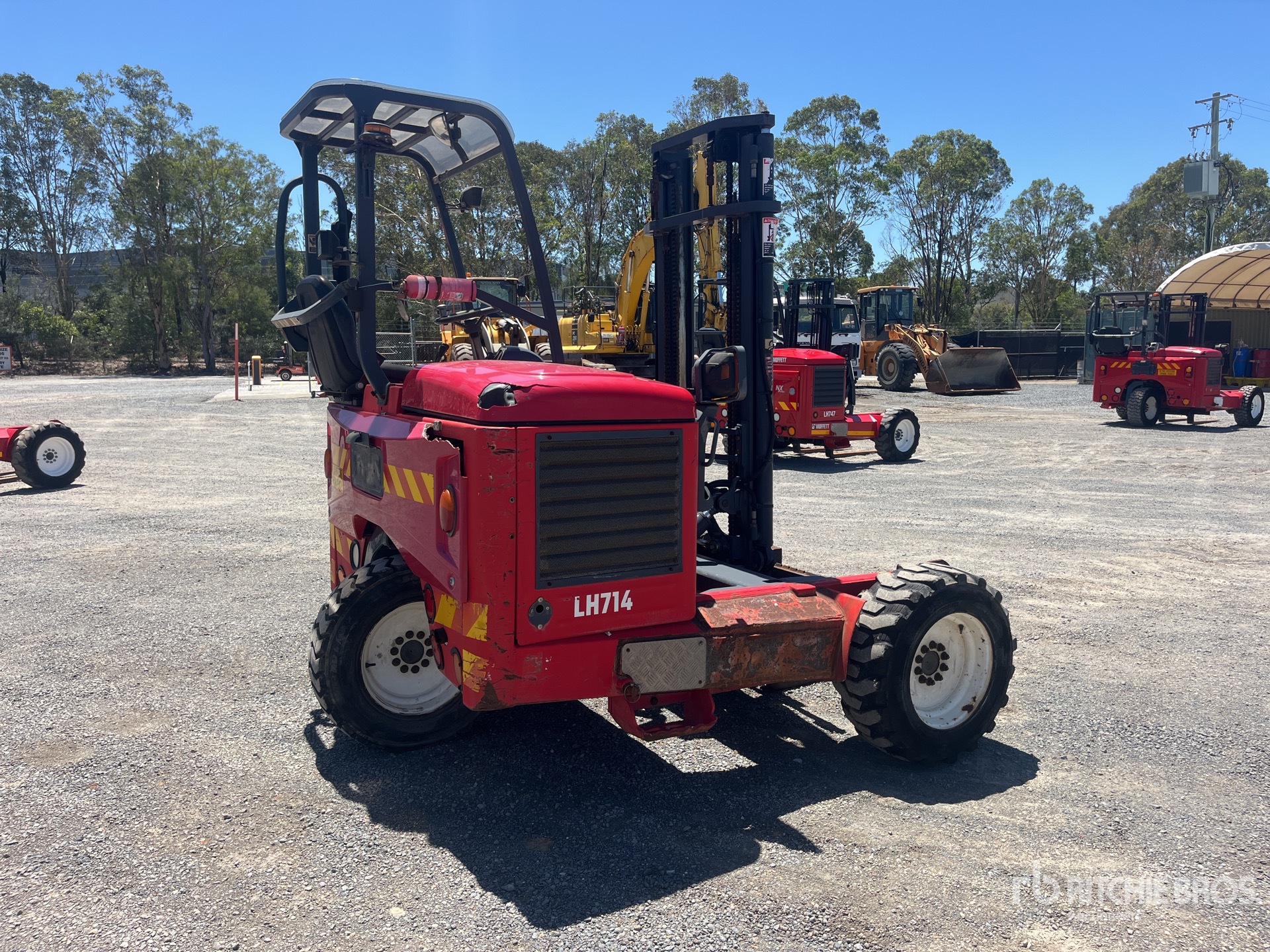 General Appearance with Picture, Right Rear Corner