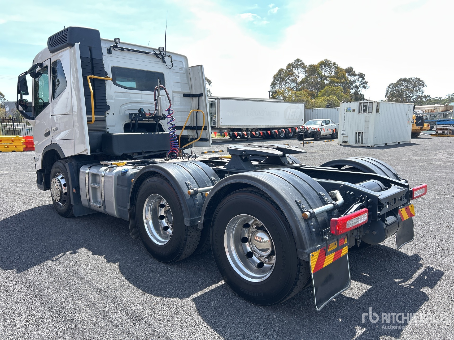 General Appearance with Picture, Right Rear Corner