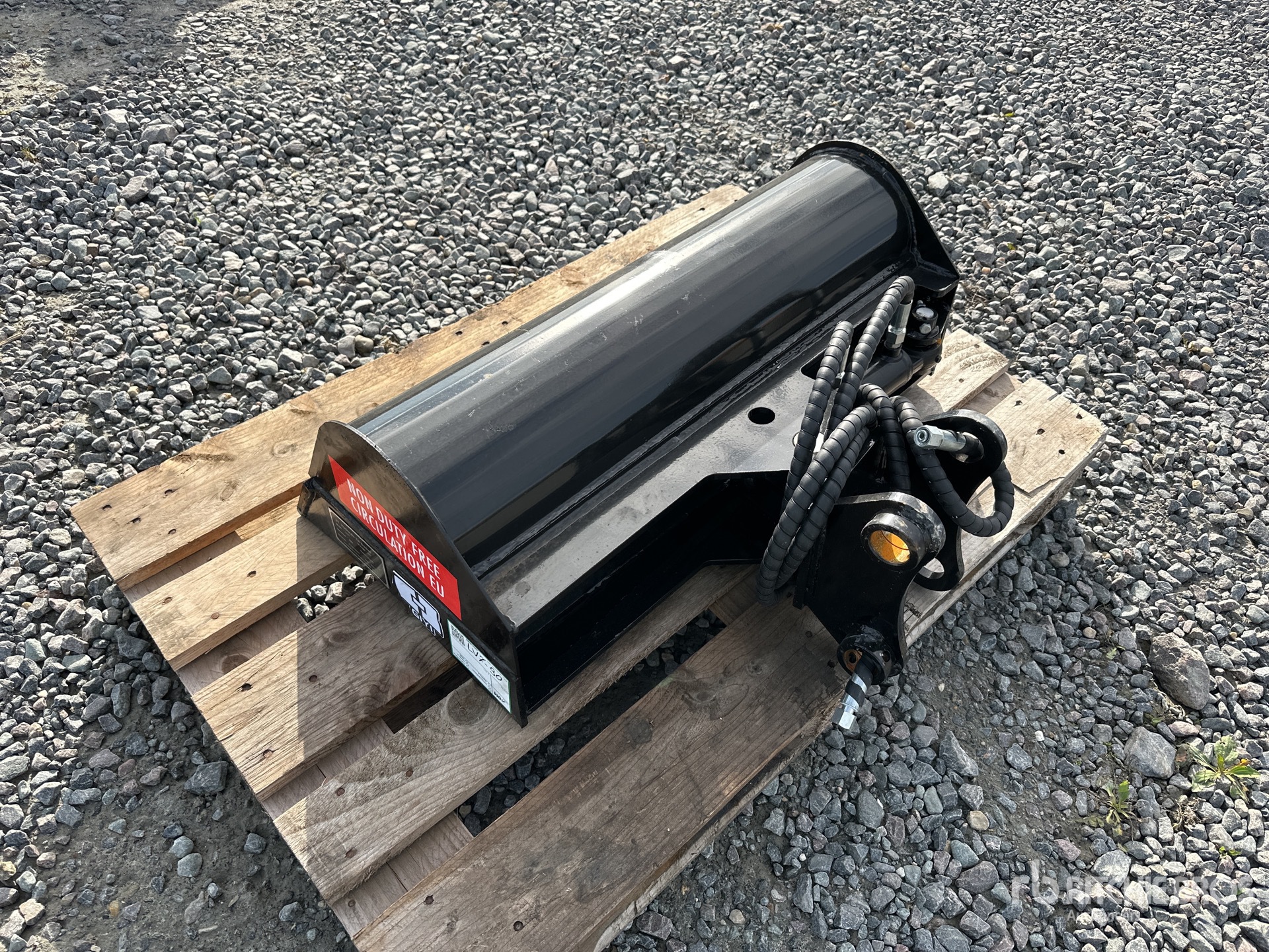 General Appearance with Image, coin arrière droit