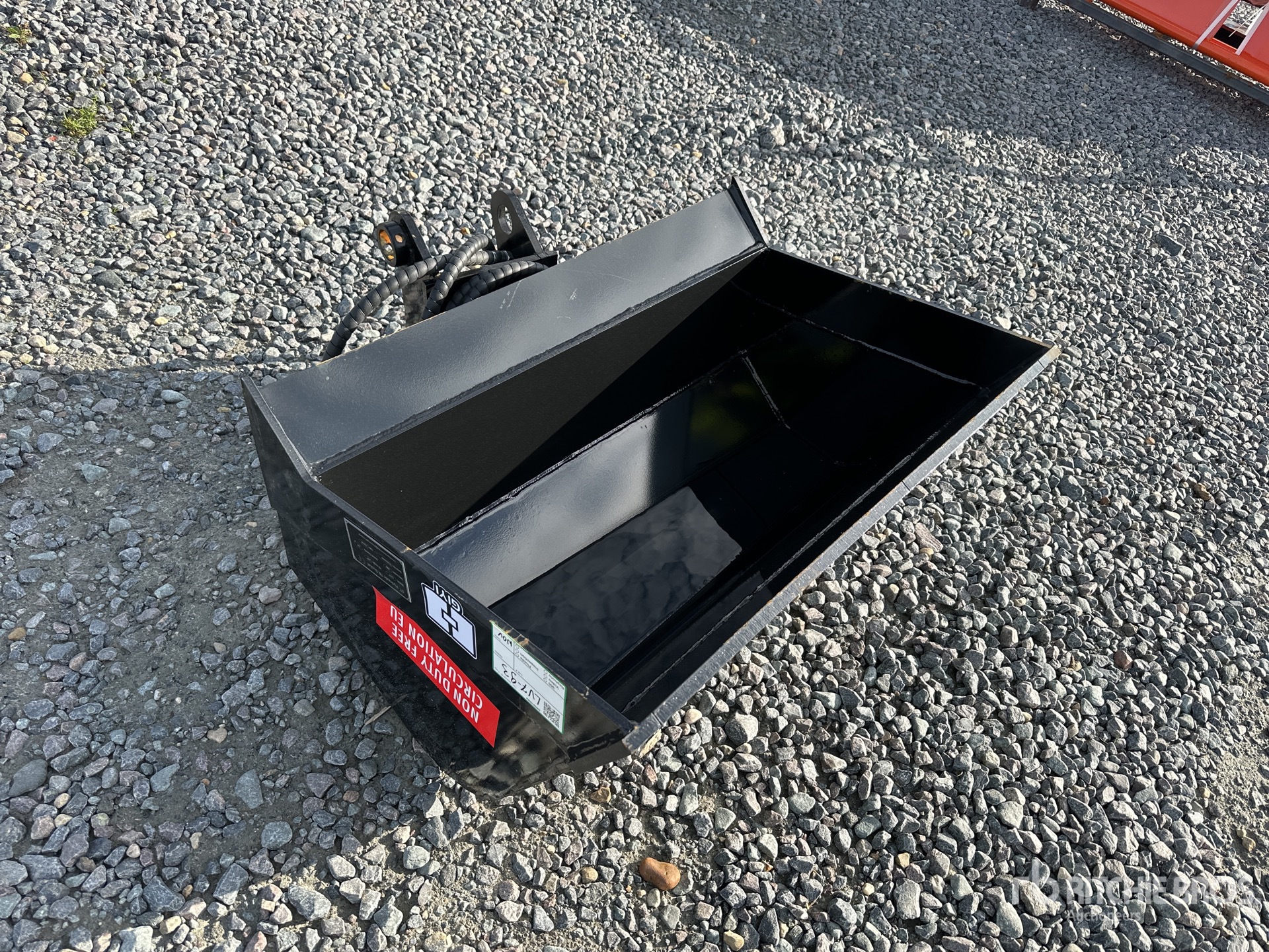 General Appearance with Image, coin avant gauche